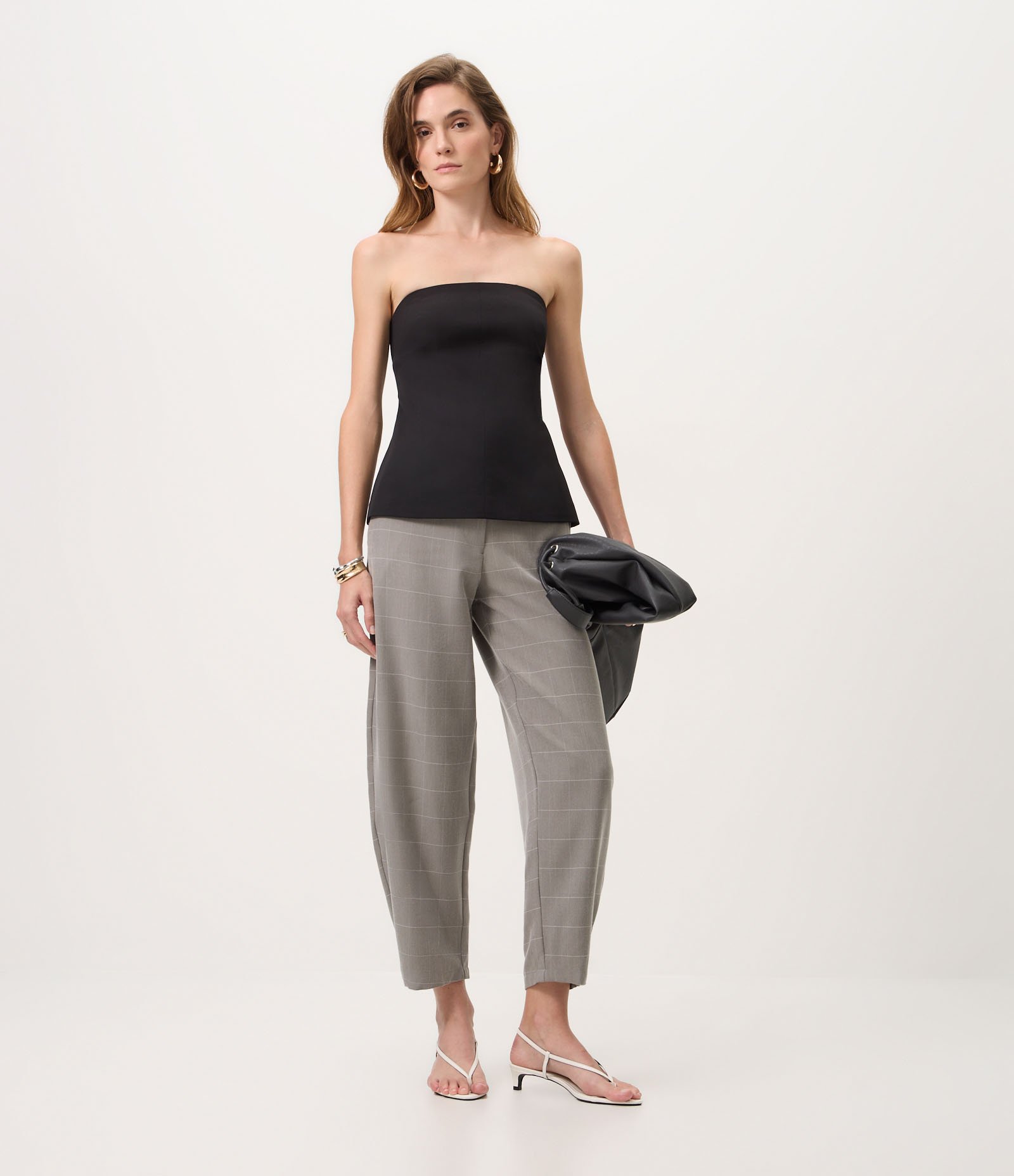 Calça Barrel Xadrez com Cinto de Fivela Forrada Cinza 1