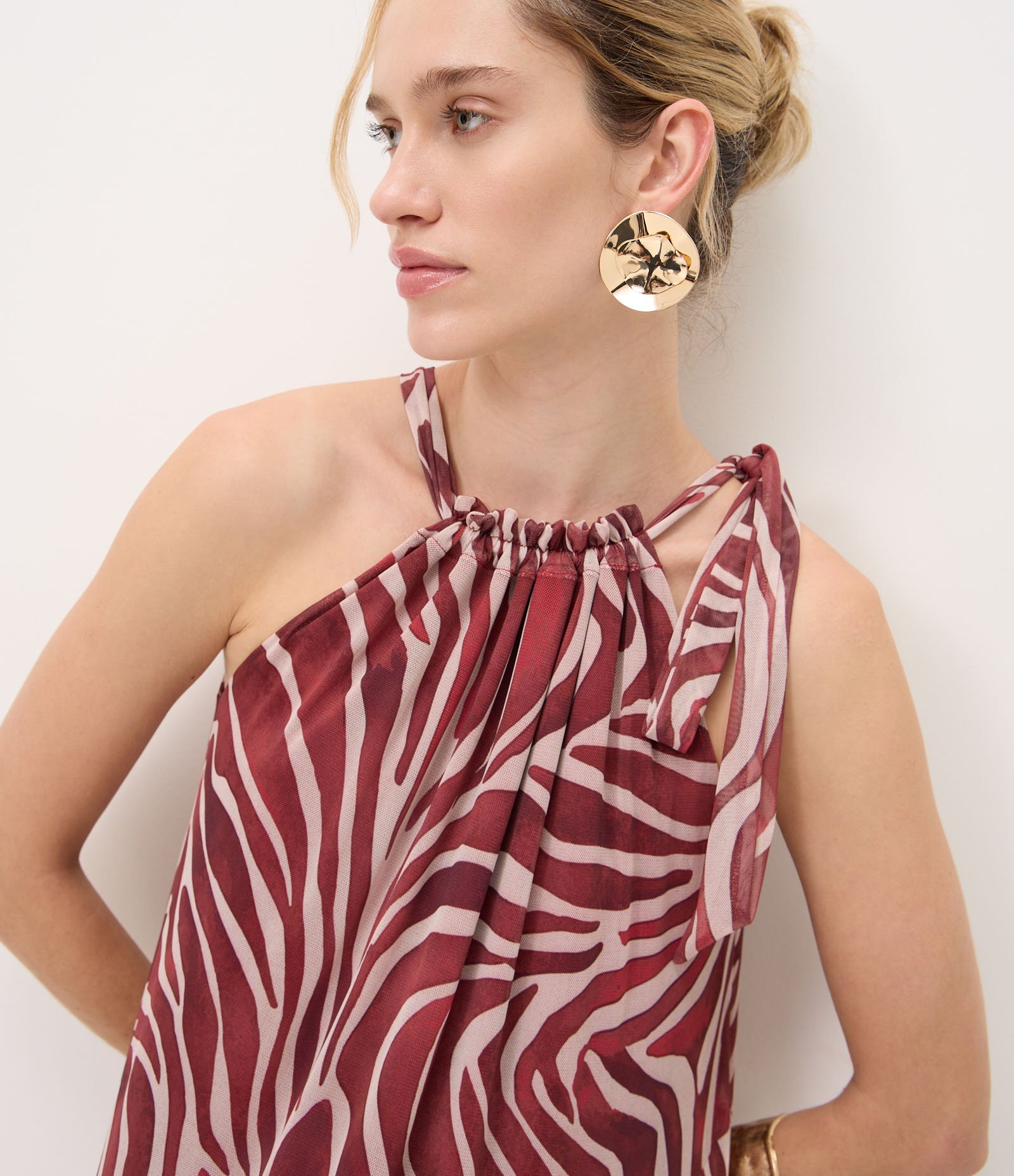 Vestido Longo em Tule com Estampa Abstrata Vermelho 3