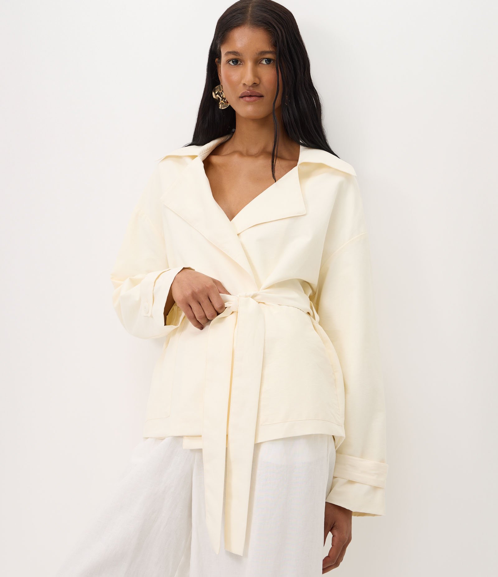 Jaqueta Leve com Gola Blazer e Faixa para Amarração Branco 1