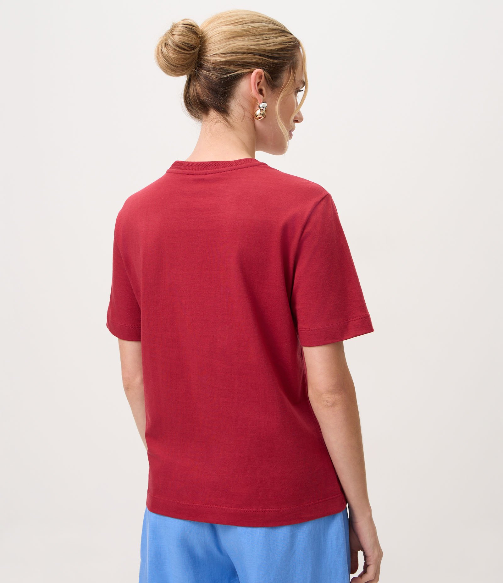 Blusa em Algodão com Bordado Floral Localizado Vermelho 4
