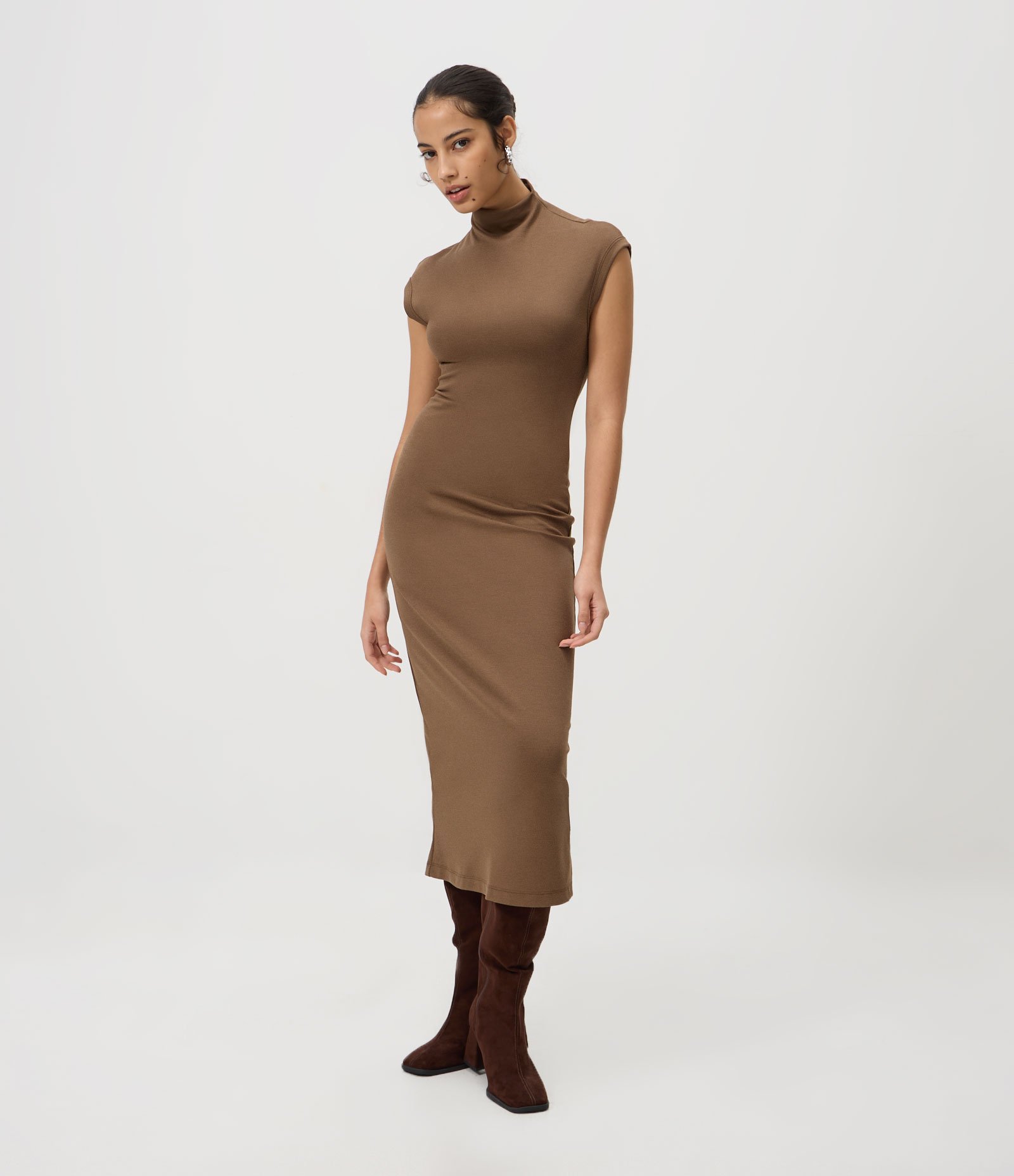 Vestido Midi em Ponto Roma Marrom 1