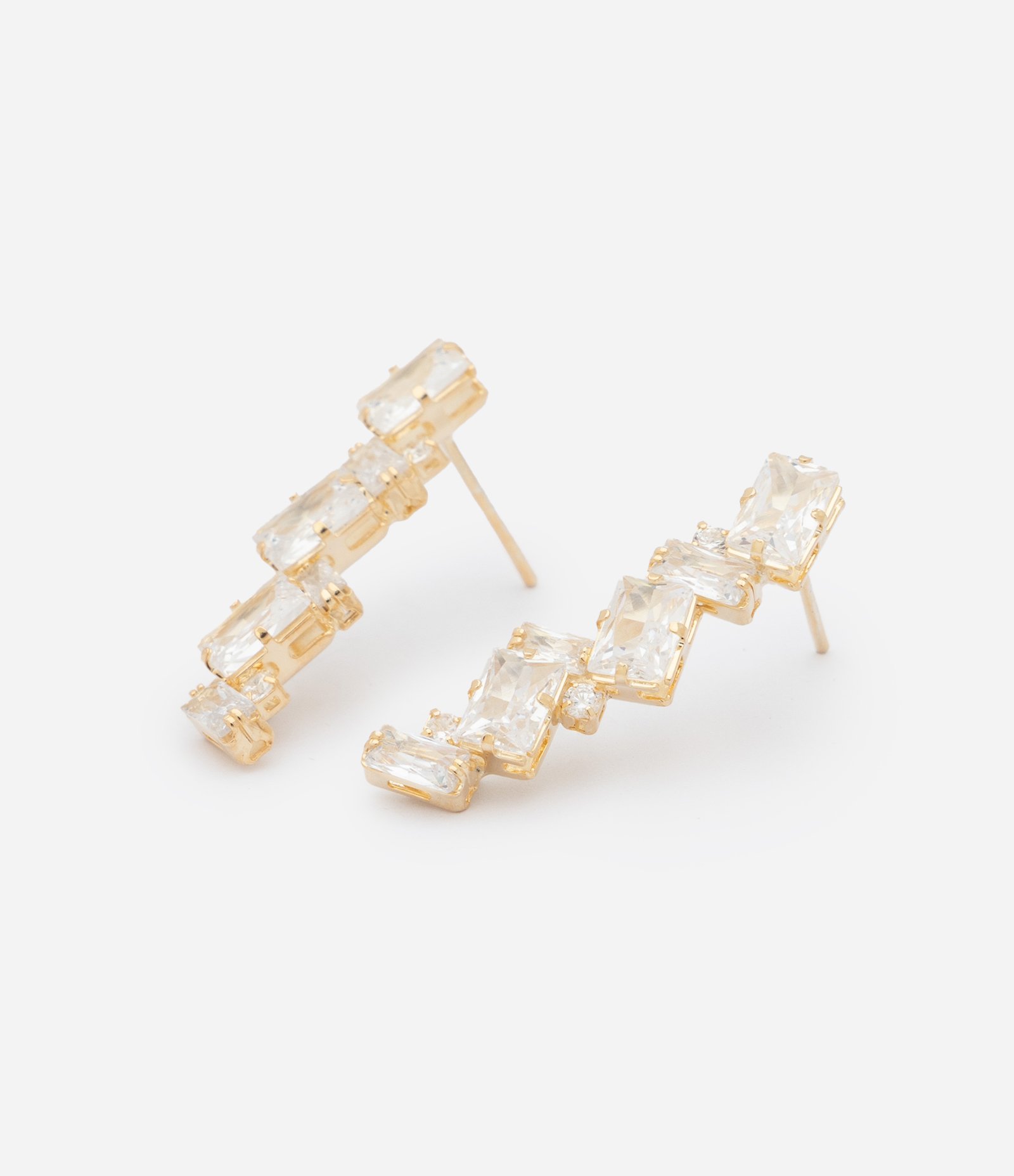 Brinco Pequeno com Zircônias Geométricas Dourado 2