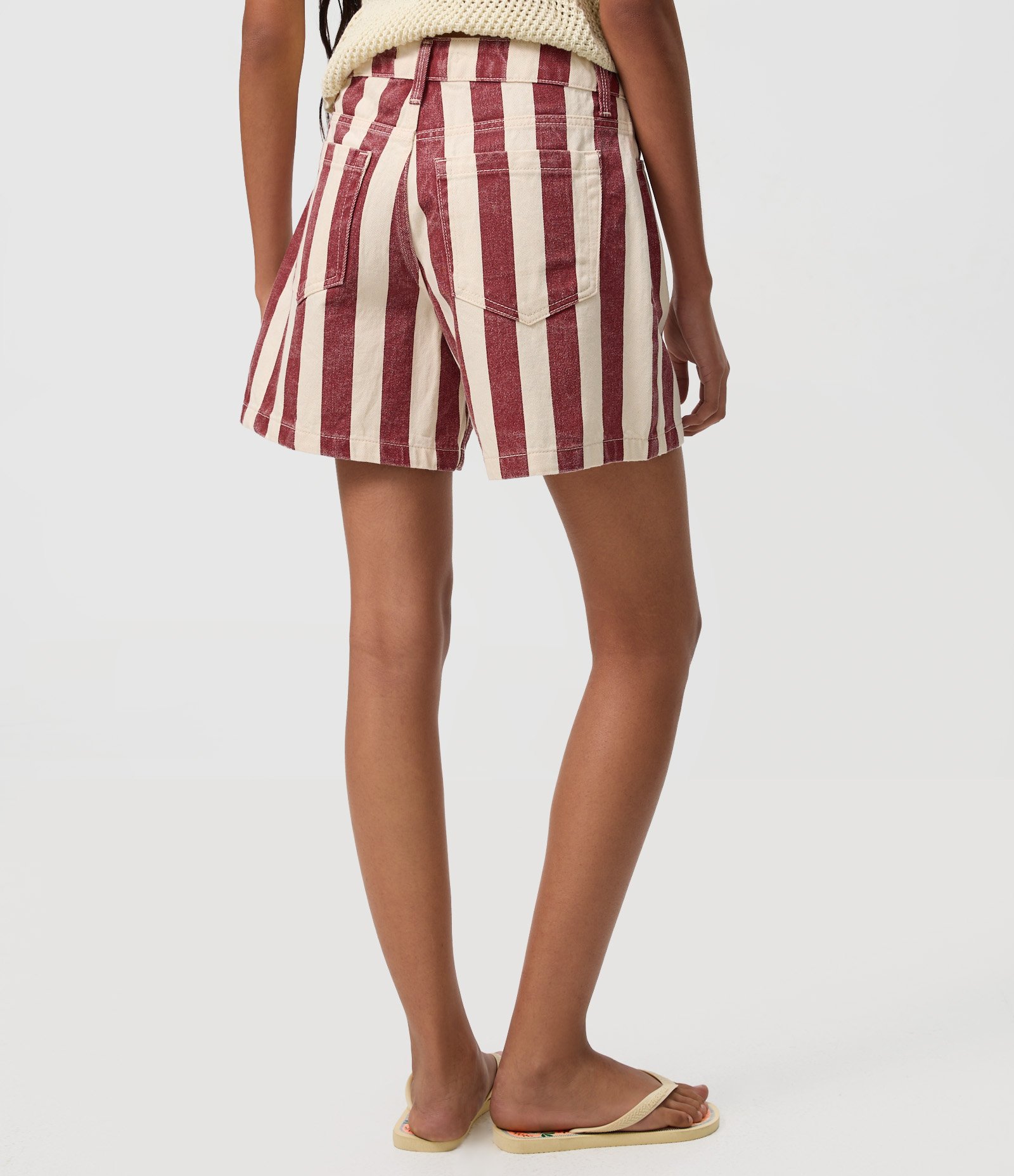 Short em Sarja com Estampa Listrada Vermelho 5
