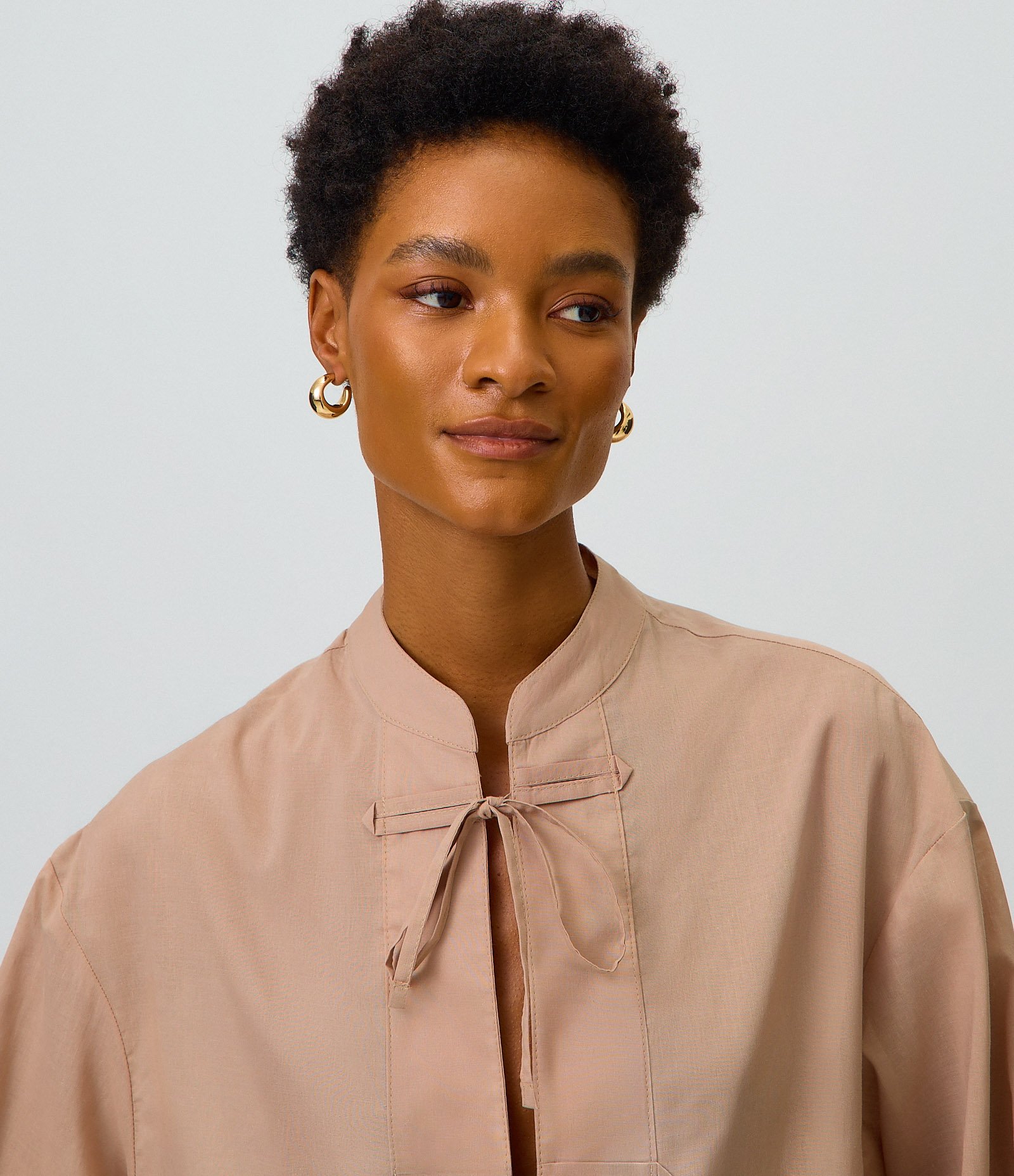 Blusa Kimono em Algodão com Amarração Oriental Frontal Bege 4