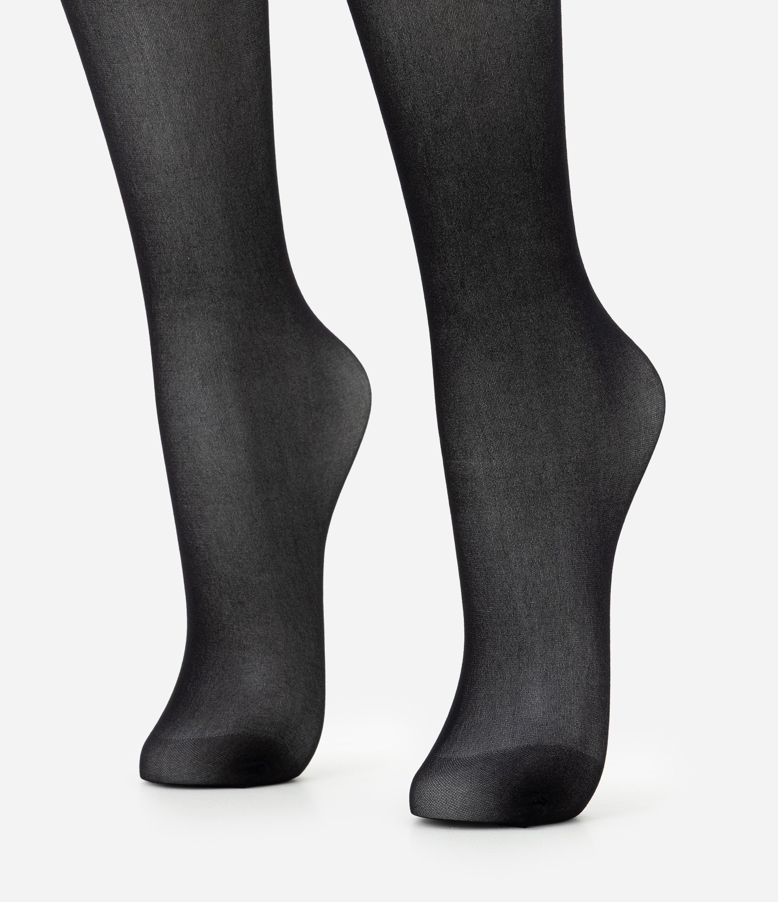 Meia Calça em Microfibra Fio 15 Especial Curve & Plus Size Preto 1
