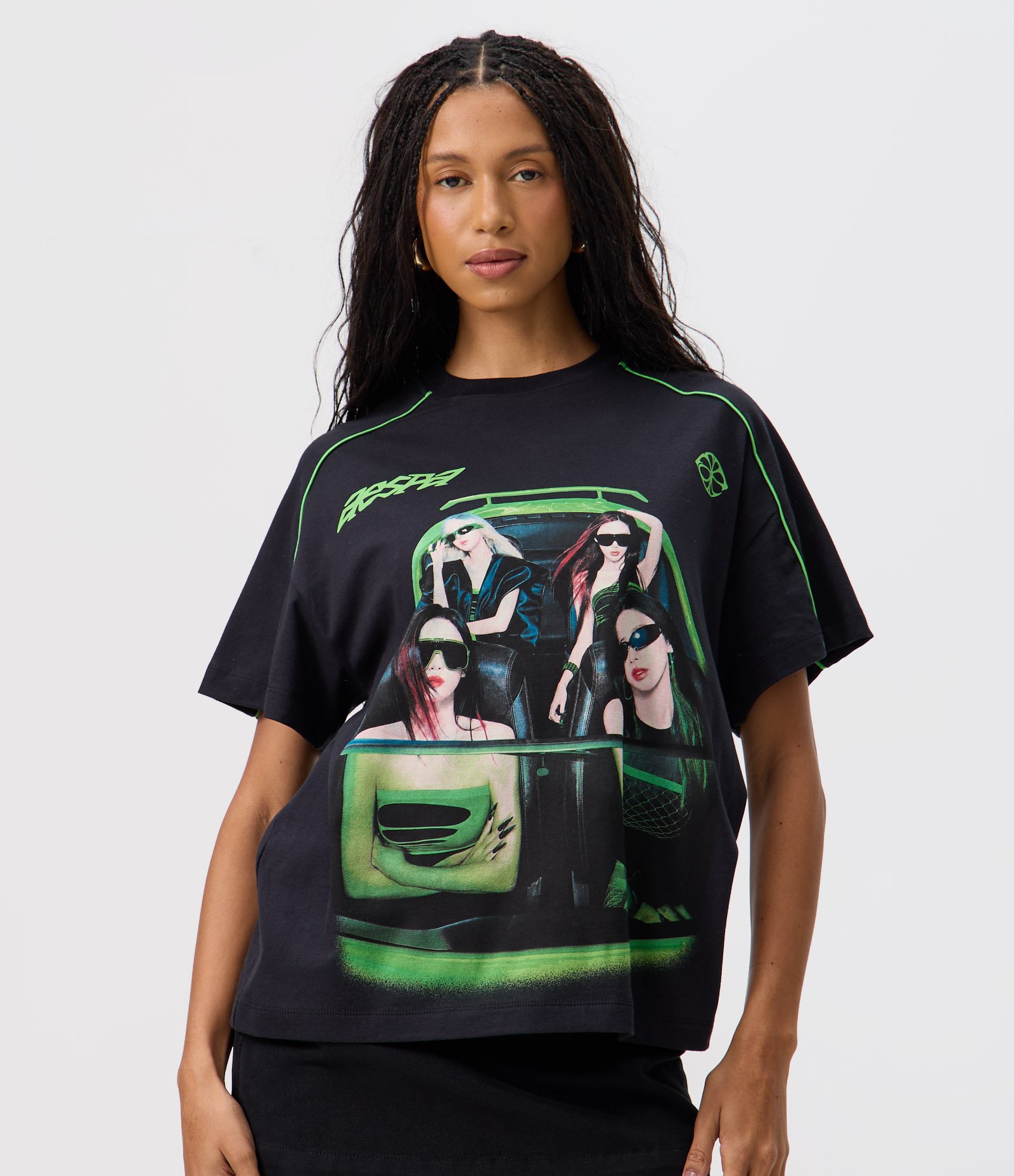 Camiseta Manga Curta com Estampa AESPA e Detalhes Contrastantes Preto 1