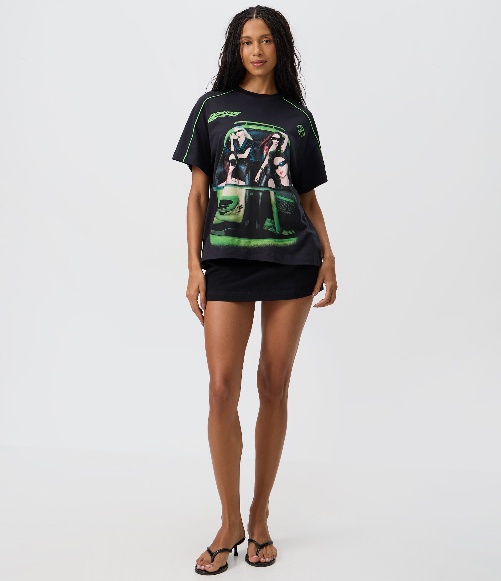 Camiseta Manga Curta com Estampa AESPA e Detalhes Contrastantes Preto 2