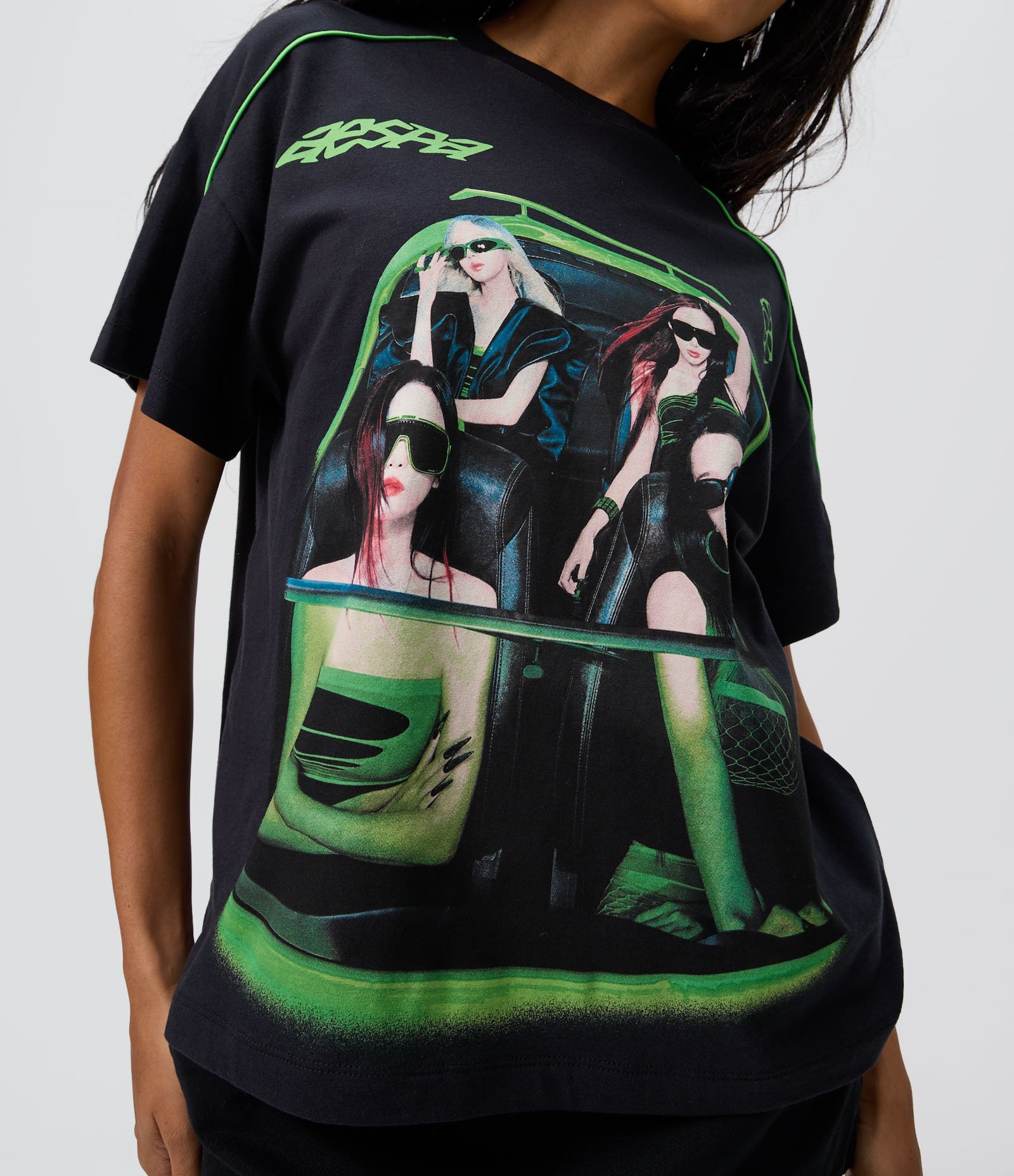 Camiseta Manga Curta com Estampa AESPA e Detalhes Contrastantes Preto 3