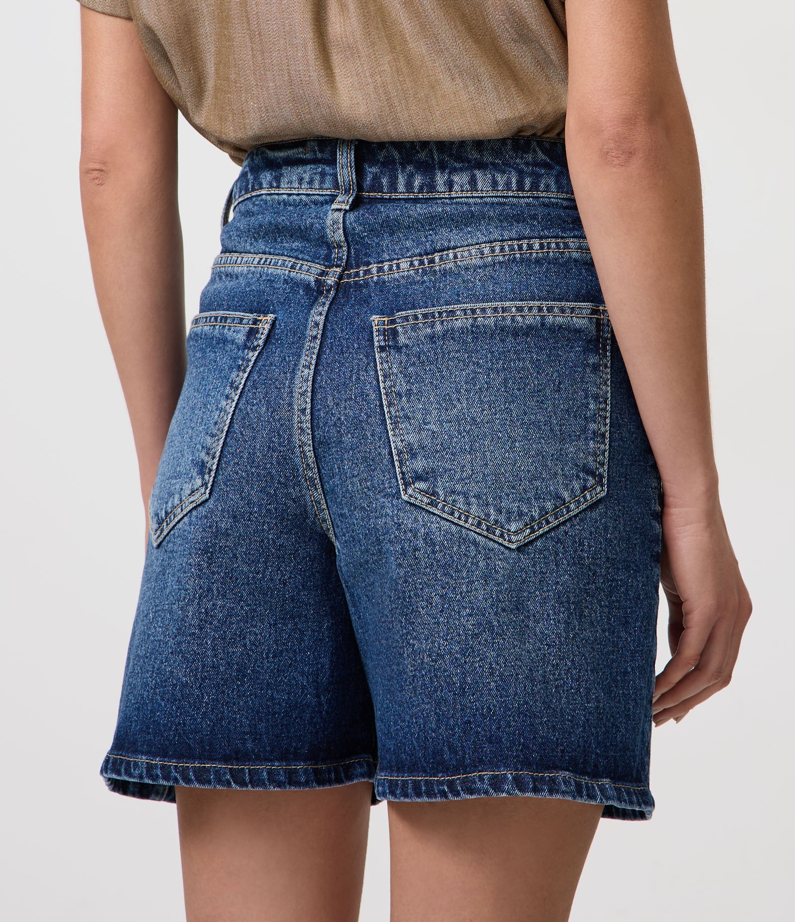 Short Midi em Jeans Premium Azul Médio 5