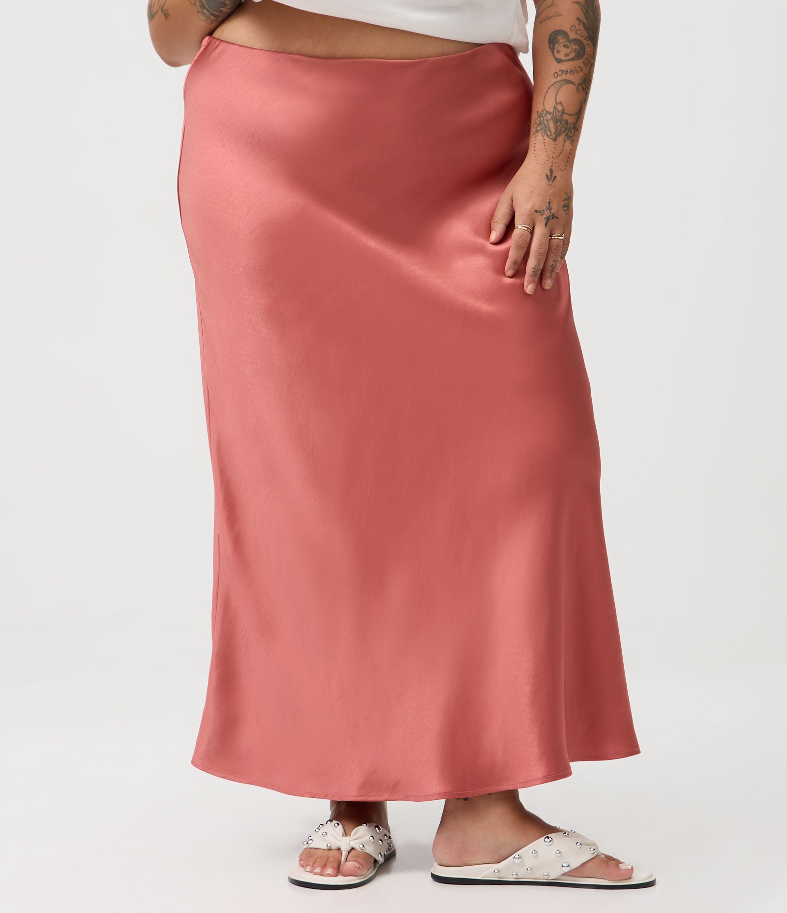 Saia em Cetim Twill Curve & Plus Size Salmão 2