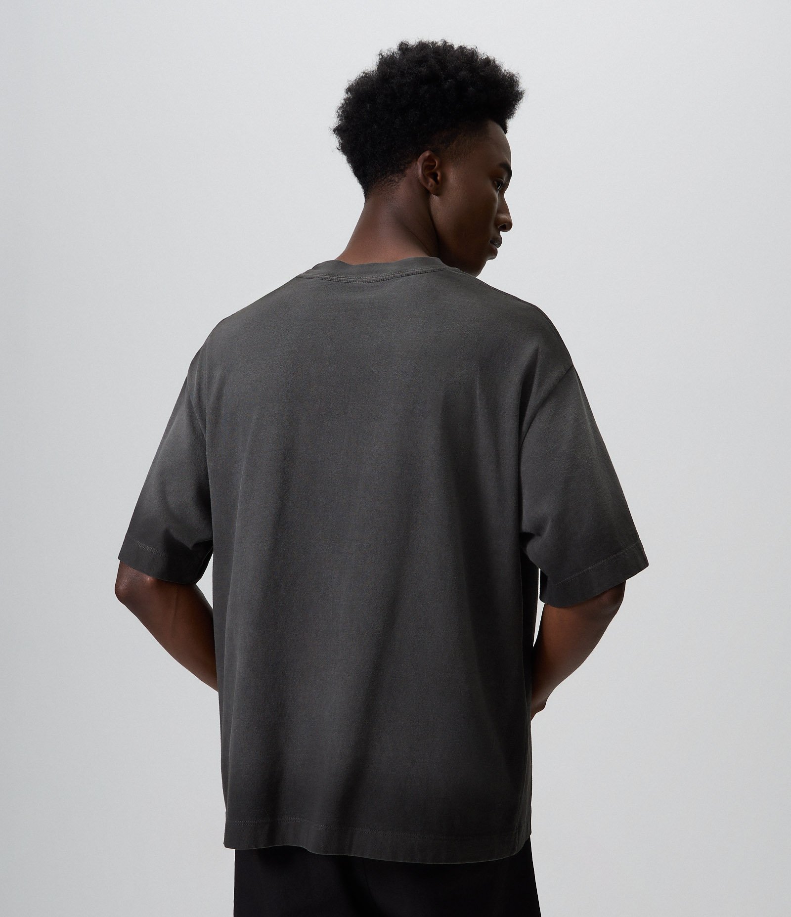 Camiseta Boxy em Algodão com Efeito Spray Preto 3