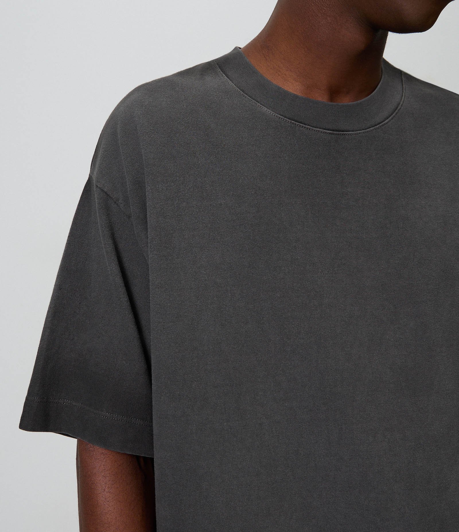 Camiseta Boxy em Algodão com Efeito Spray Preto 4