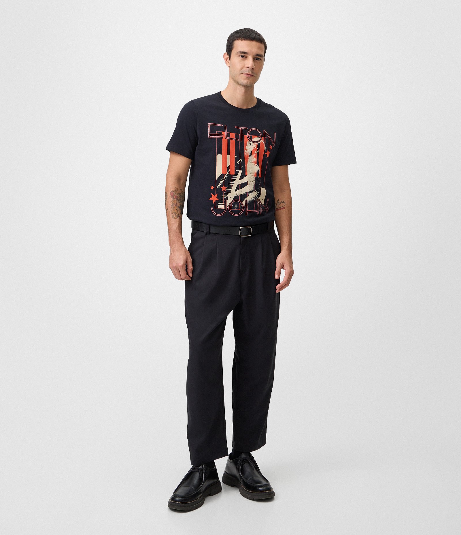 Camiseta Regular em Algodão do Elton John Preto 2