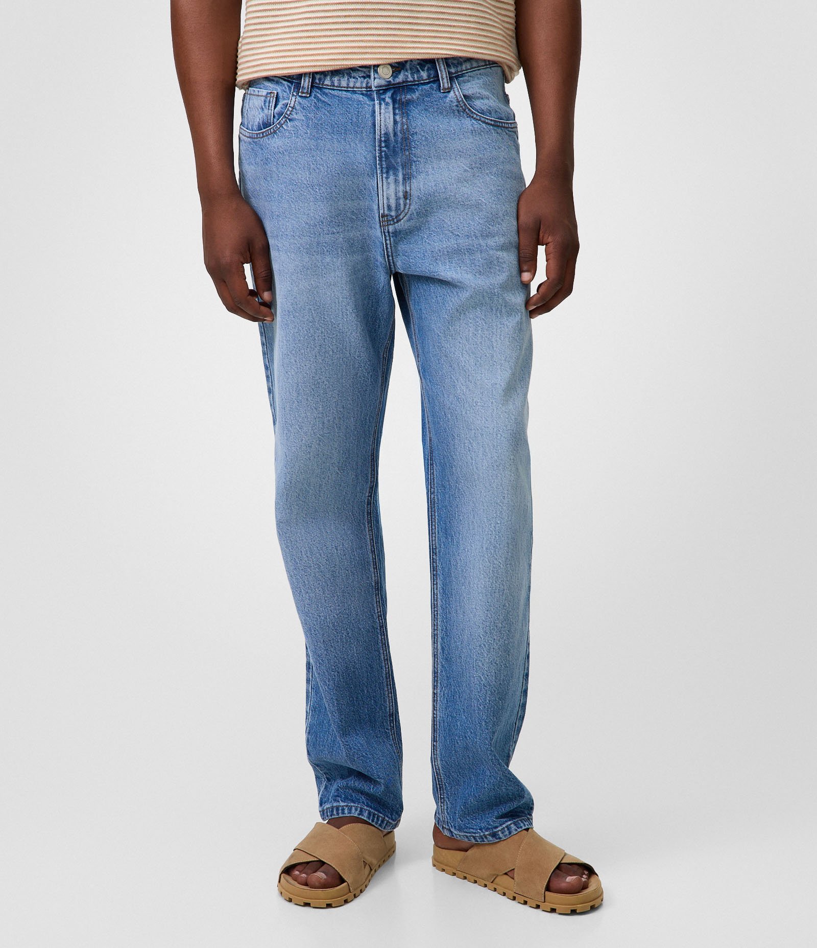 Calça Reta em Jeans com Lavagem Vintage Azul 2
