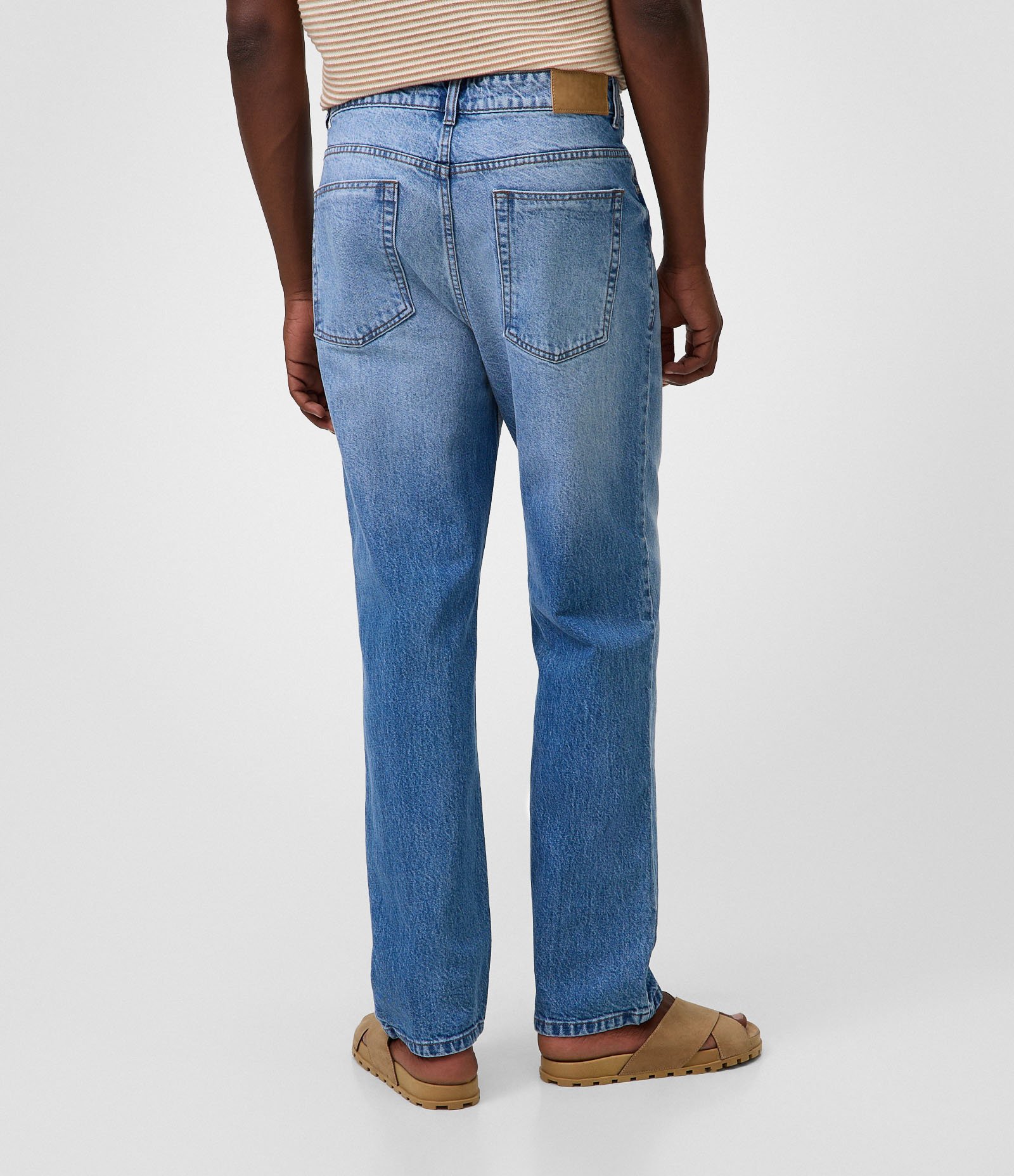 Calça Reta em Jeans com Lavagem Vintage Azul 3