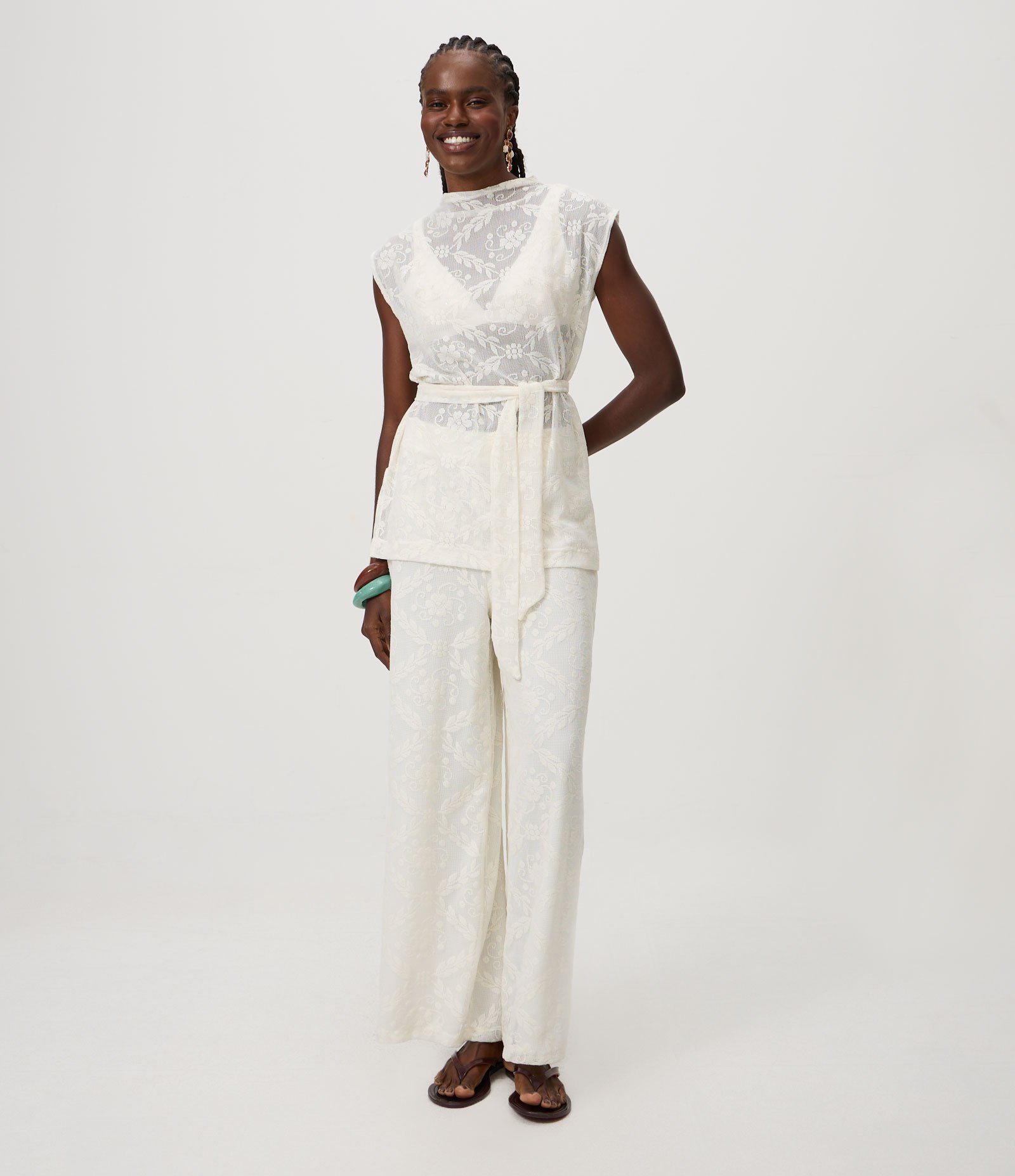 Calça em Jacquard com Textura Floral e Modelagem Ampla Branco 1