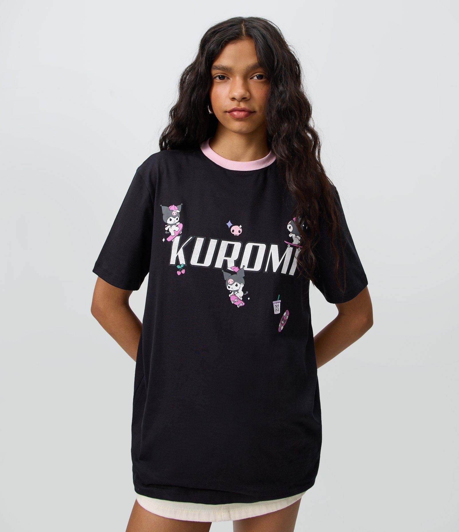 Camiseta em Algodão com Estampa de Skate e Kuromi Preto 1