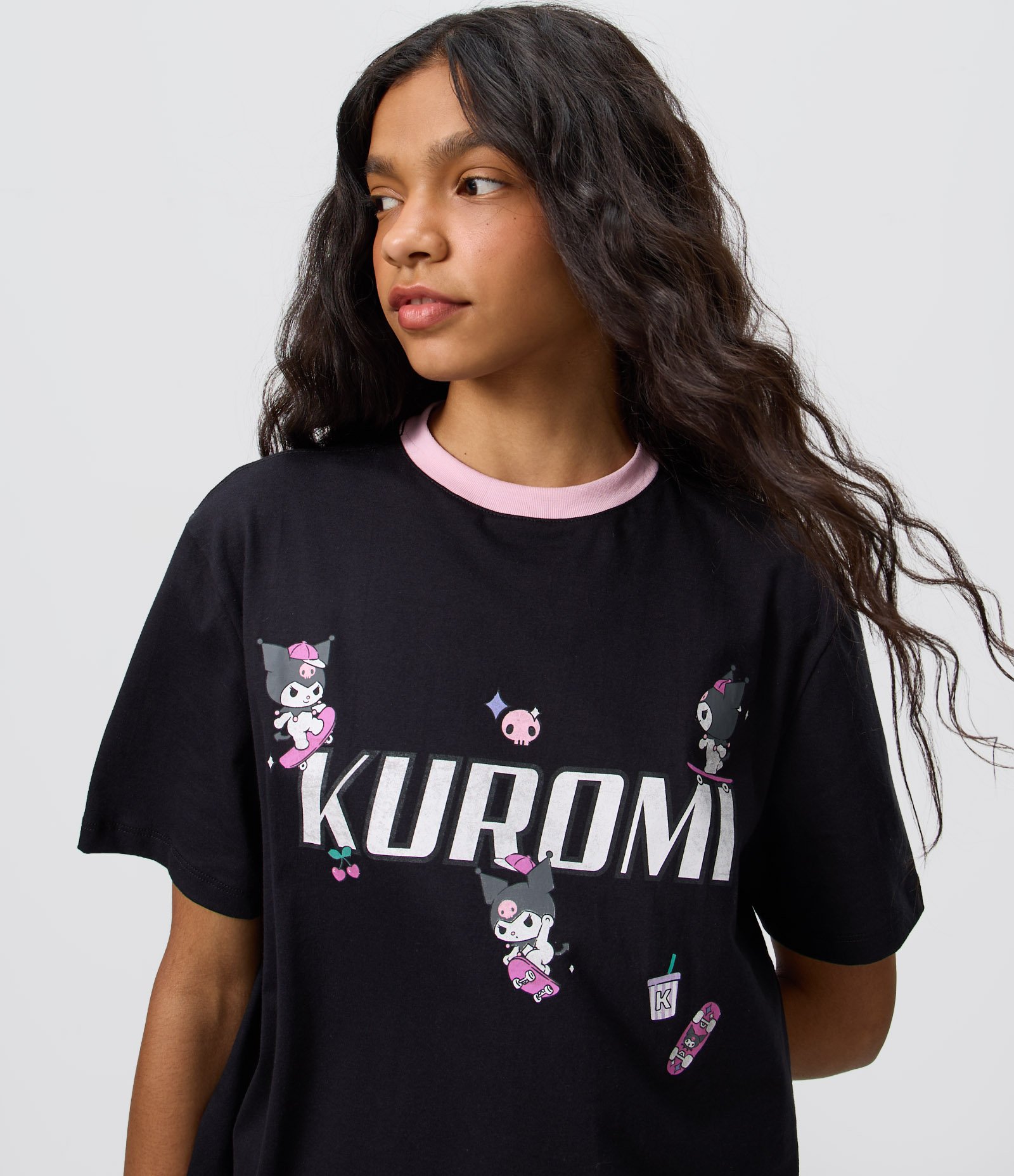 Camiseta em Algodão com Estampa de Skate e Kuromi Preto 3
