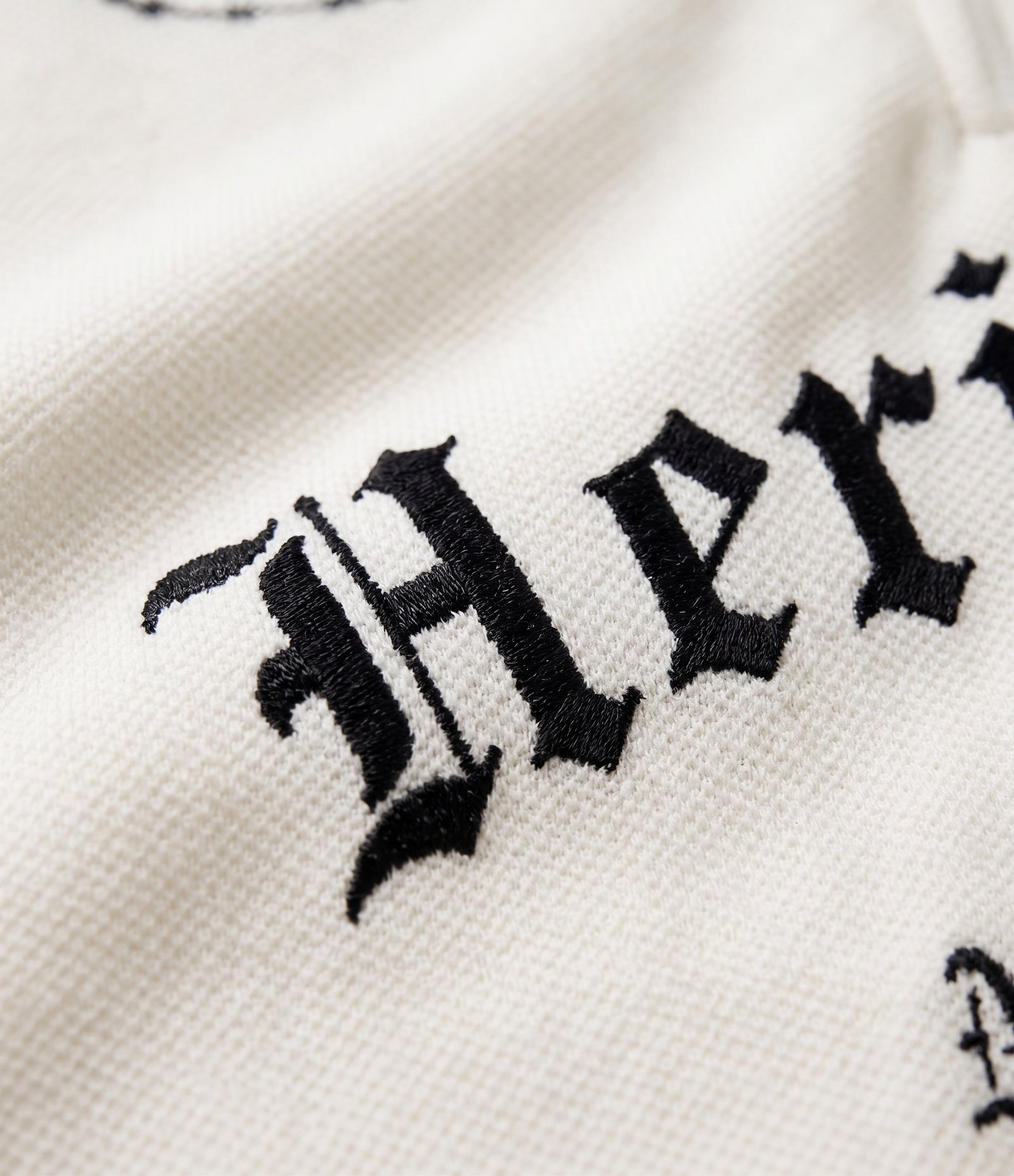 Camiseta Boxy em Piquet com Lettering Heritage com Zíper e Gola Polo Branco 7