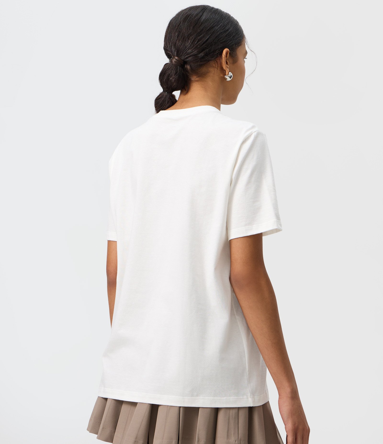 Camiseta em Algodão com Estampa Jennie Ruby com Lettering Branco 4