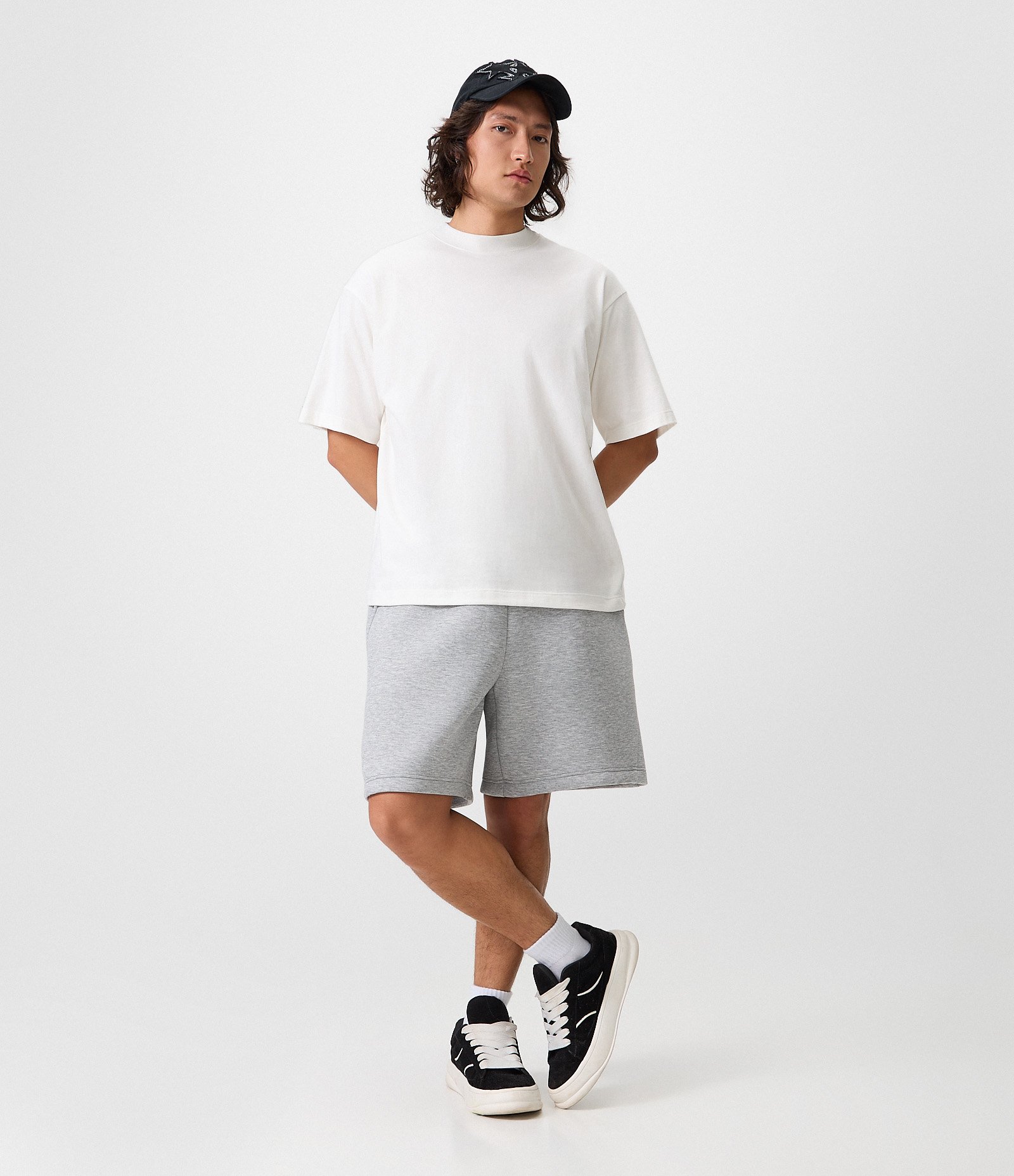 Camiseta Boxy em Algodão com Gola Mock Neck Branco 2
