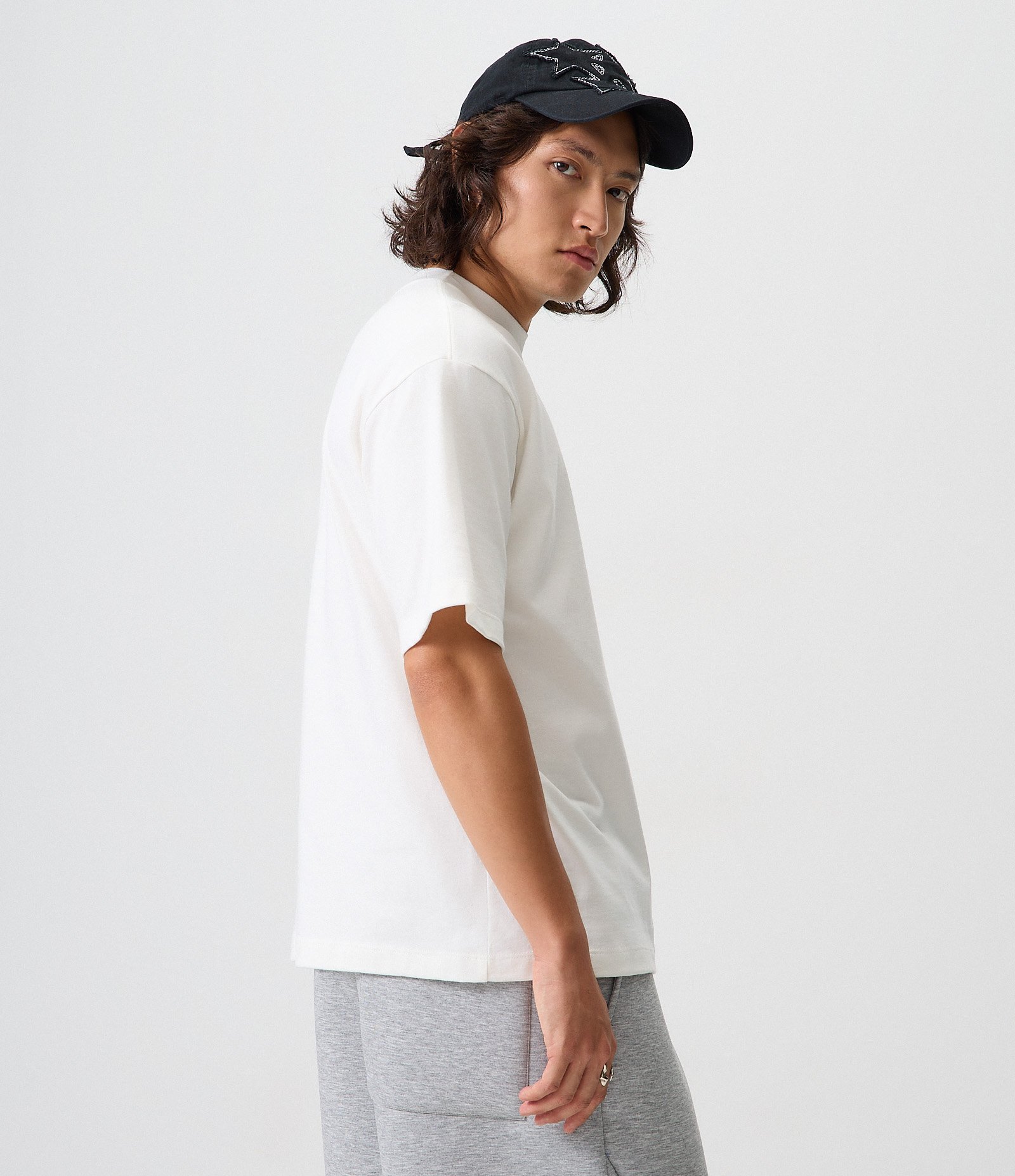 Camiseta Boxy em Algodão com Gola Mock Neck Branco 3