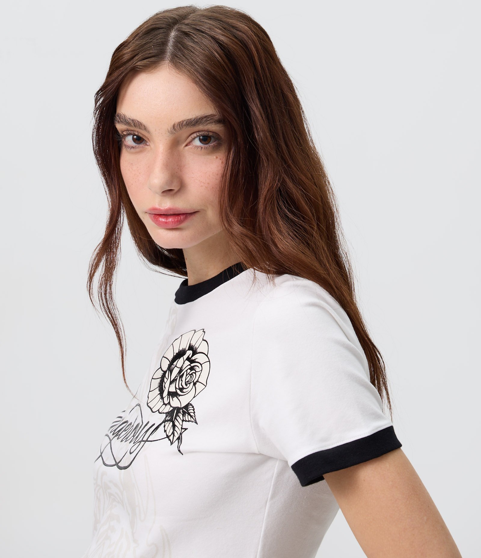 Camiseta em Algodão com Paetês e Lettering Dangerous Branco 3