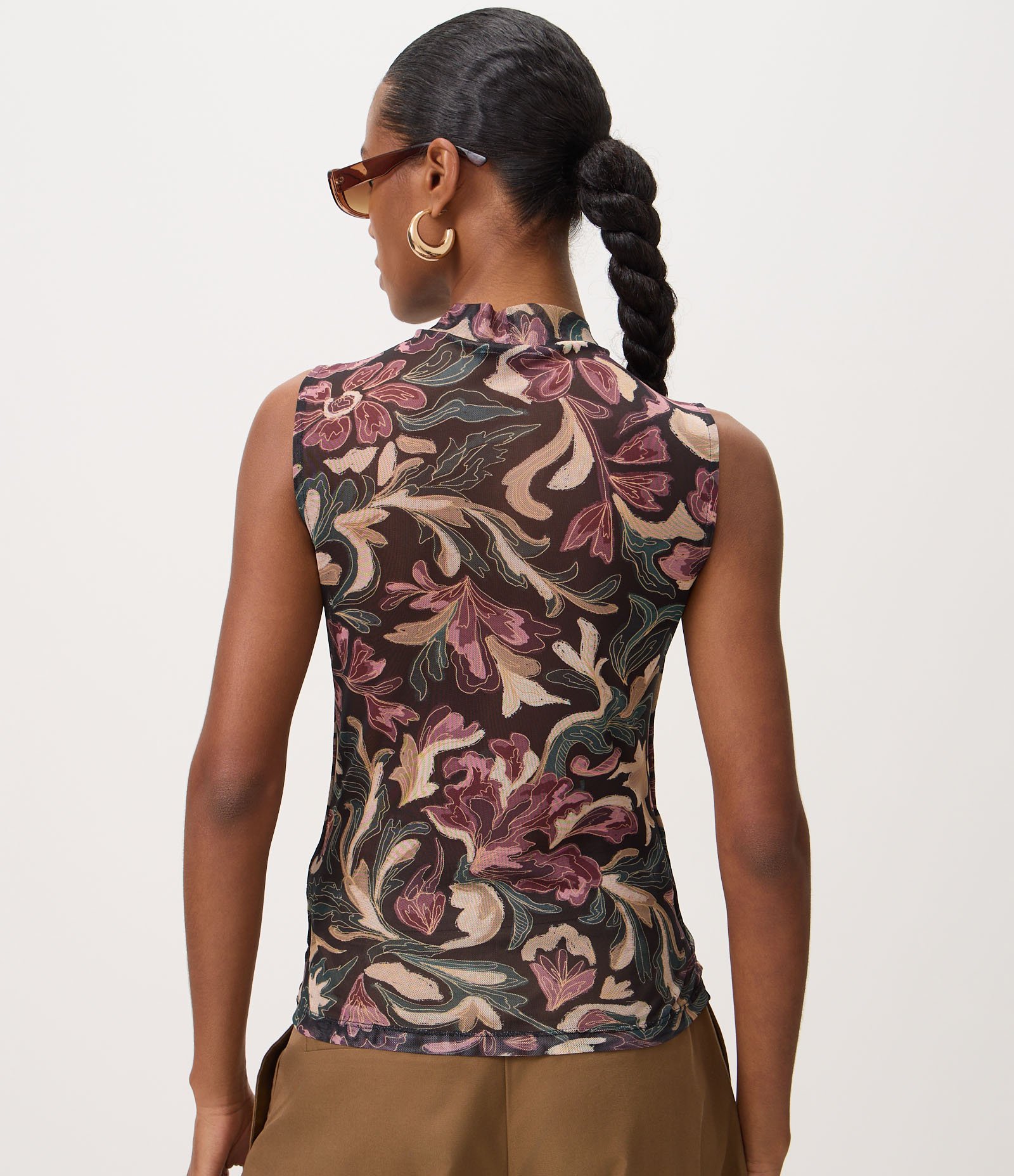 Blusa em Tule Estampado Floral Abstrato com Gola Alta Preto 4