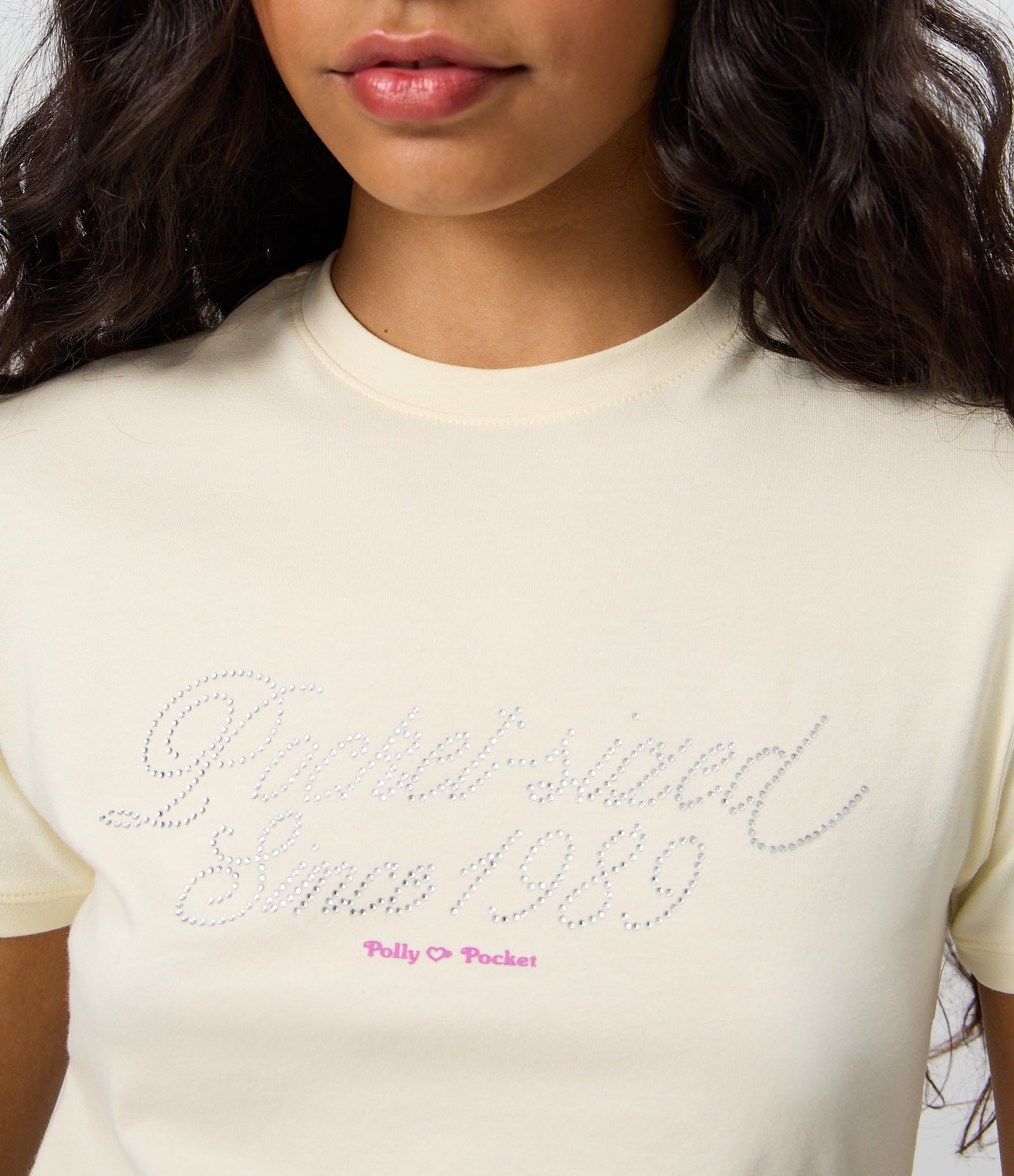 Camiseta New T-Shirt com Lettering Polly Pocket com Aplicação Amarelo 3