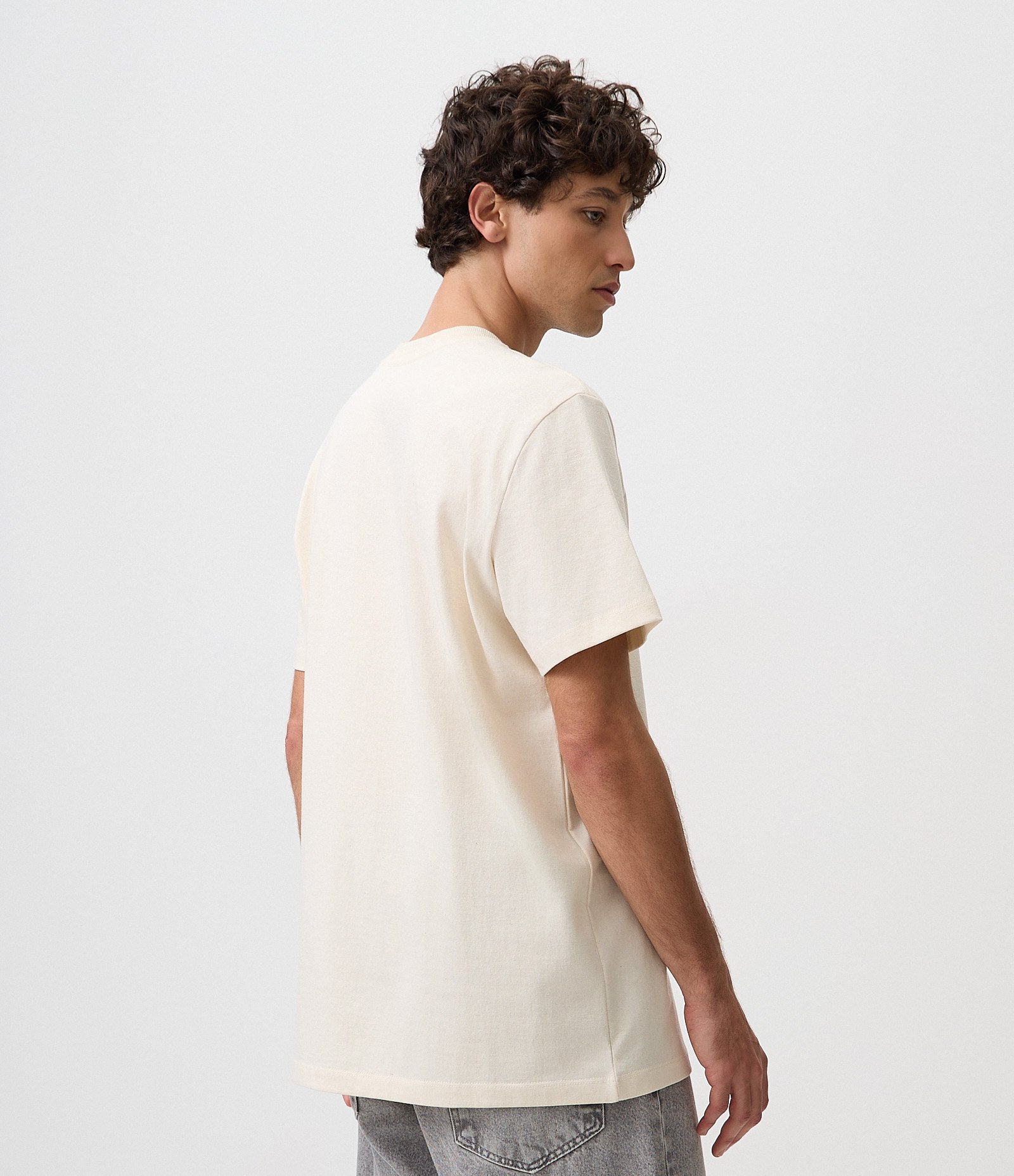 Camiseta Comfort em Algodão com Estampa Ícones de Copos Branco 3