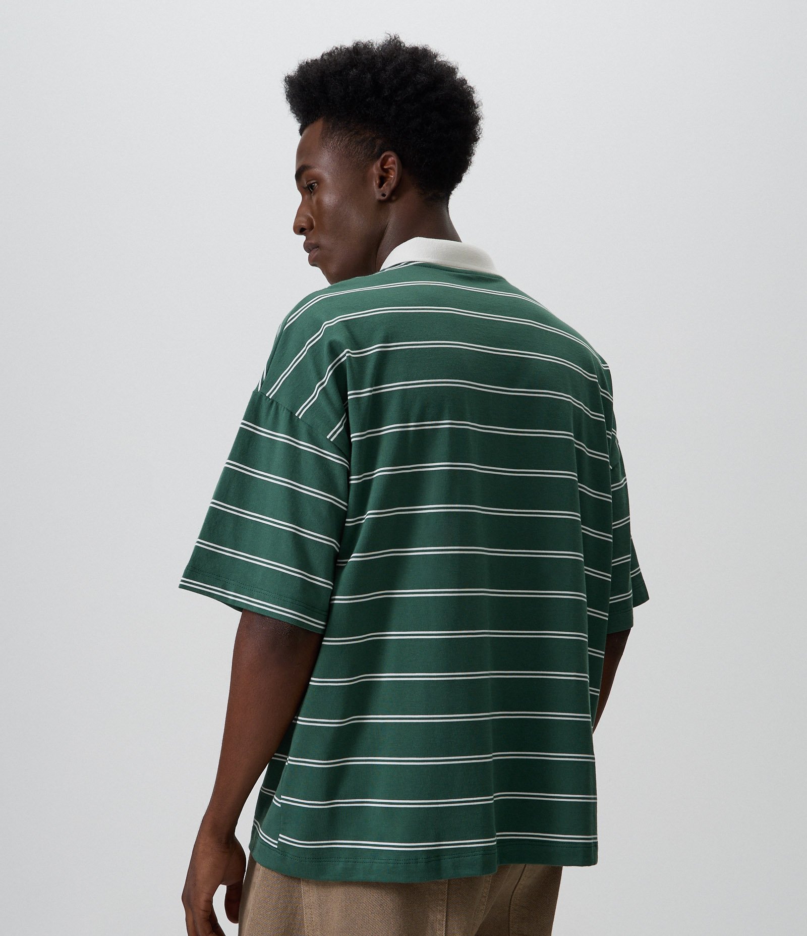 Camiseta Oversized Listrada em Malha Piquet e Lettering Revenge Verde 3