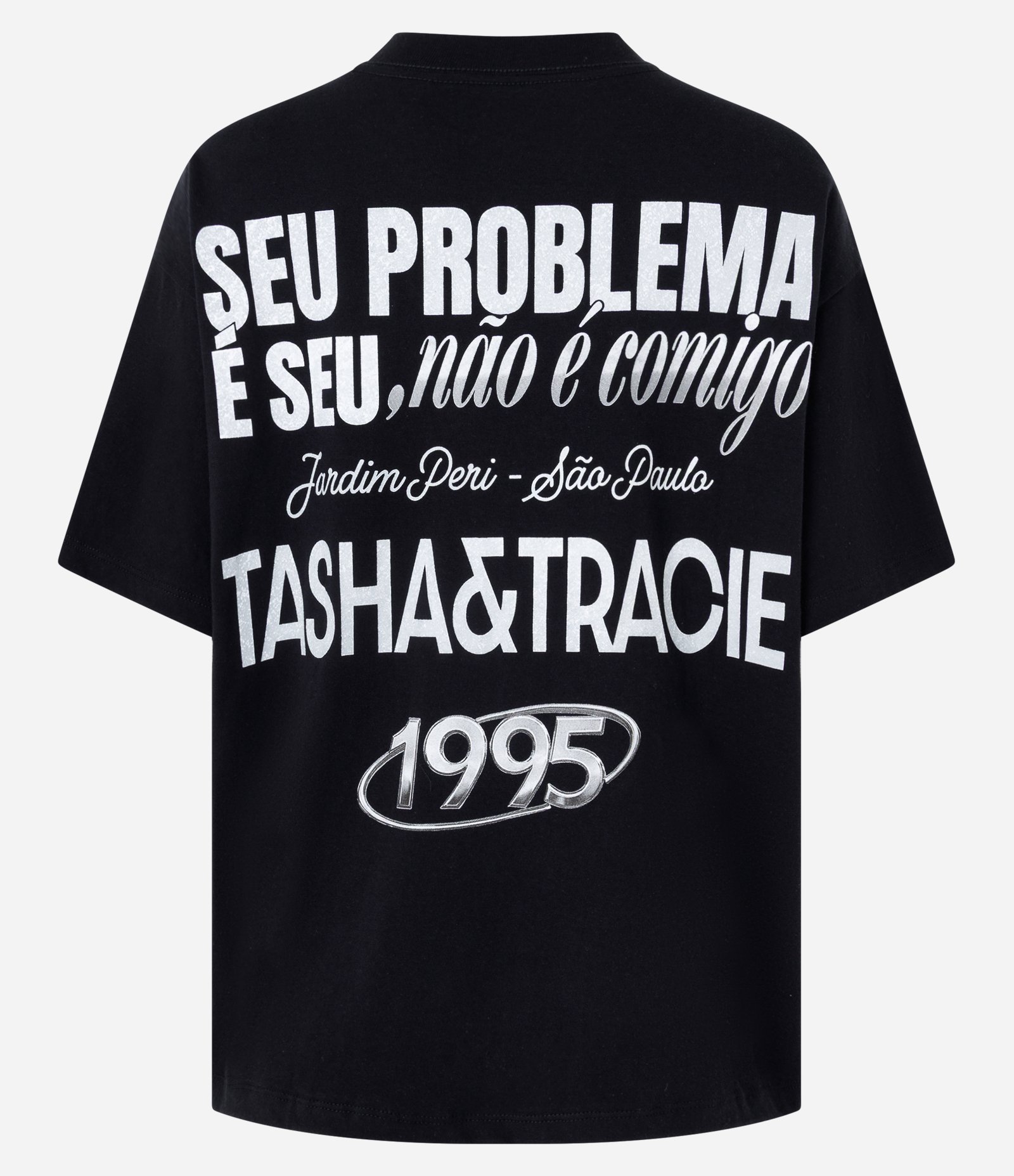 Camiseta Boxy com Estampa Tasha & Tracie e Lettering nas Costas Preto 2