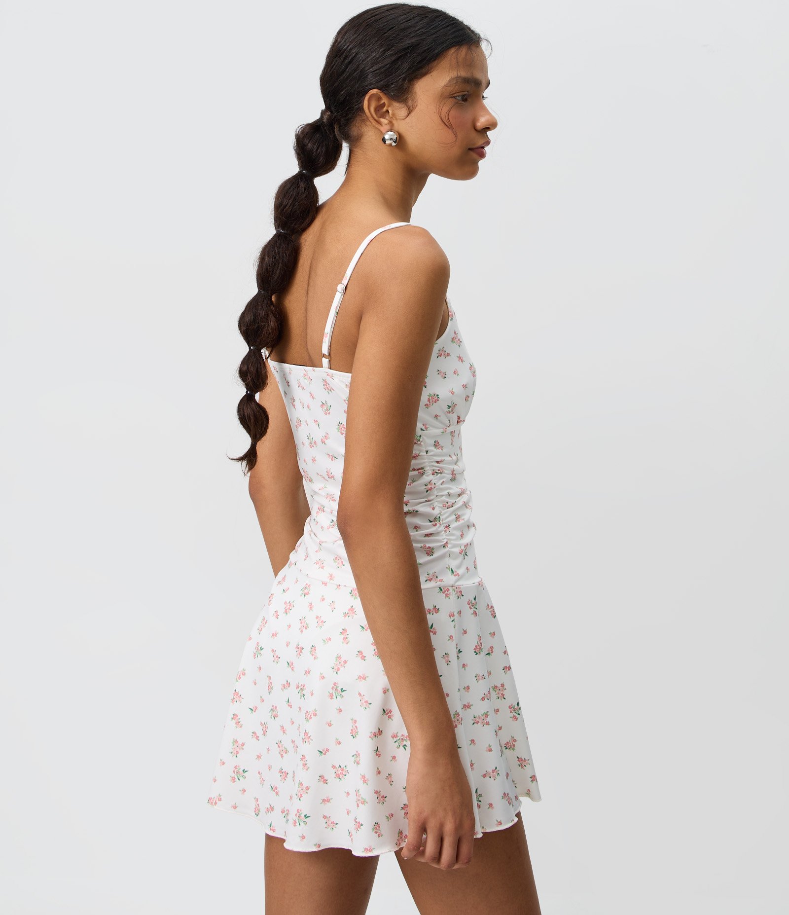 Vestido Curto Floral em Microfibra com Decote Transpassado Branco 4