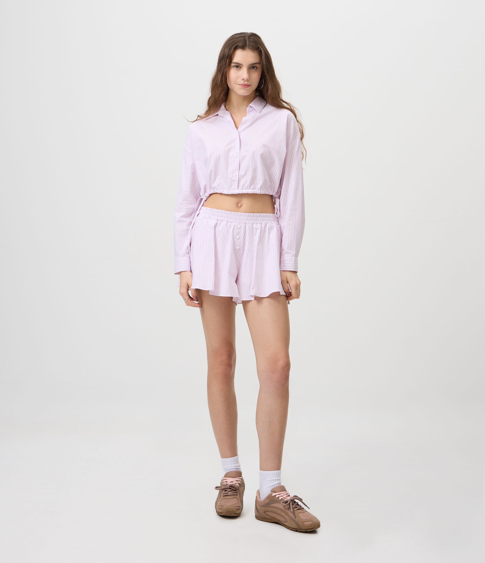 Camisa Cropped Listrada em Algodão com Amarração Lateral Rosa 2