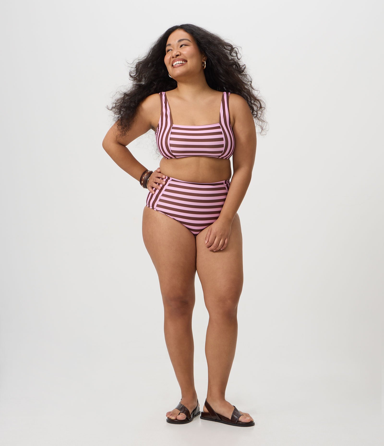 Biquíni Bottom Hot Pant em Microfibra Listrado com Proteção UV 50+ Curve & Plus Size Marrom 2