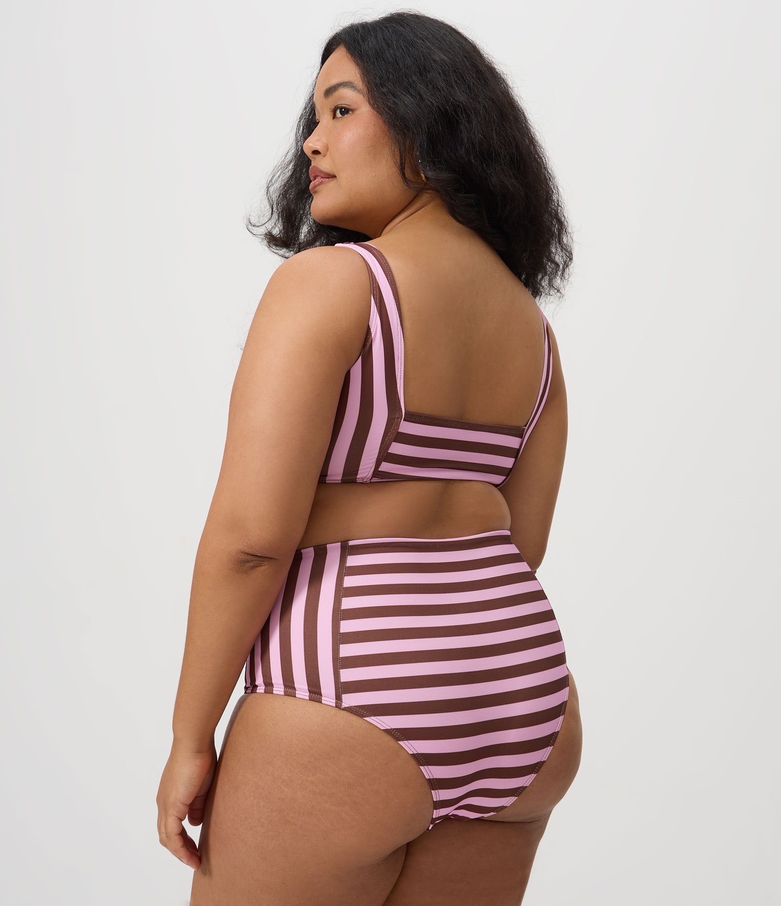 Biquíni Bottom Hot Pant em Microfibra Listrado com Proteção UV 50+ Curve & Plus Size Marrom 4