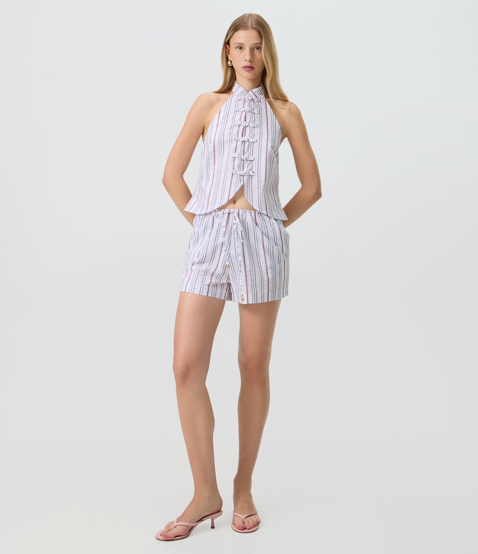 Short Reto em Tricoline com Estampa de Listras Multicores 1