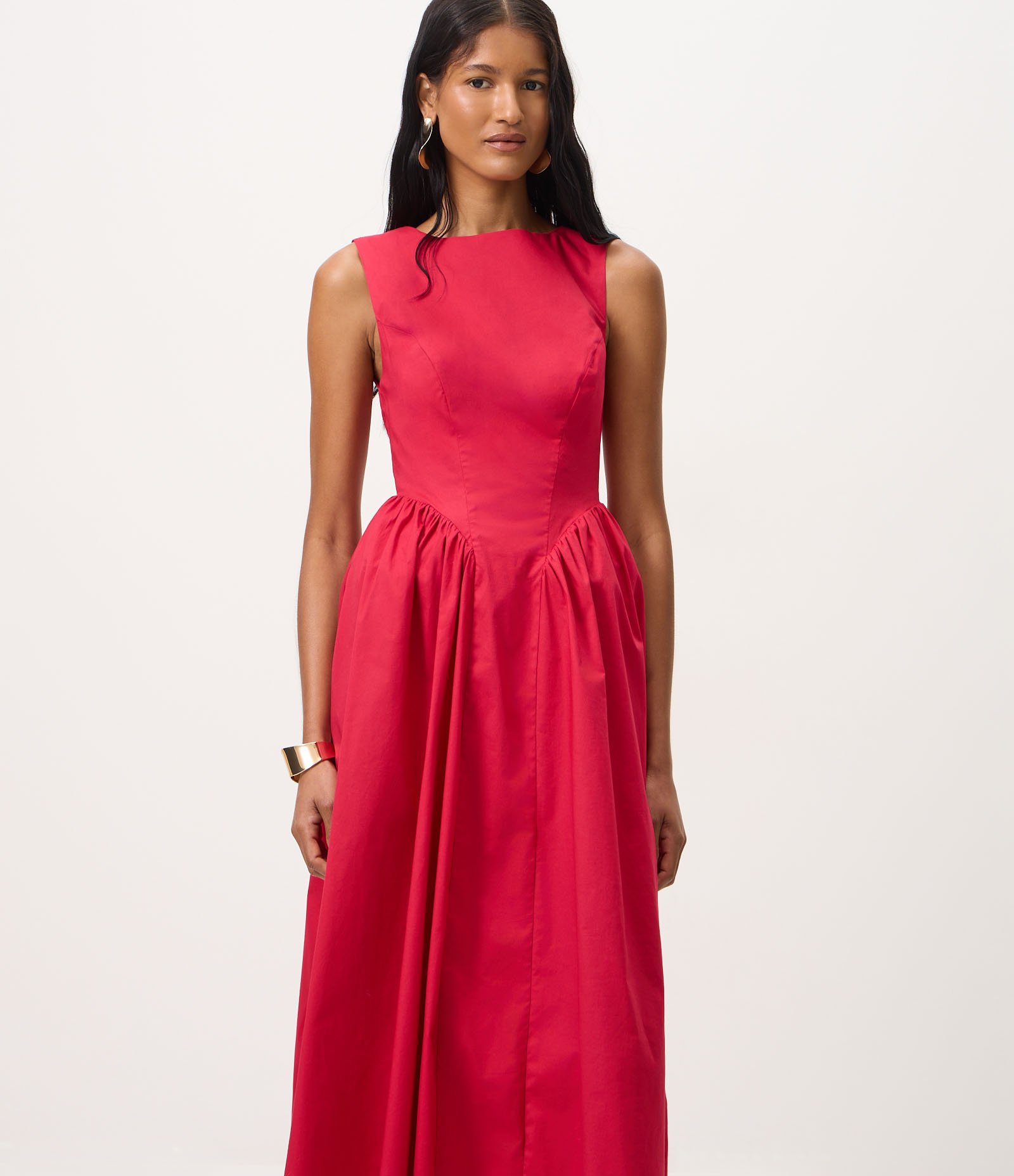 Vestido New Midi em Tricoline com Decote Canoa e Recortes Estruturados Vermelho 1