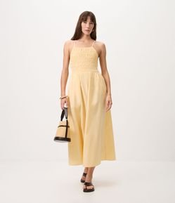 Vestido Midi em Tricoline com Busto Franzido e Amarração nas Costas