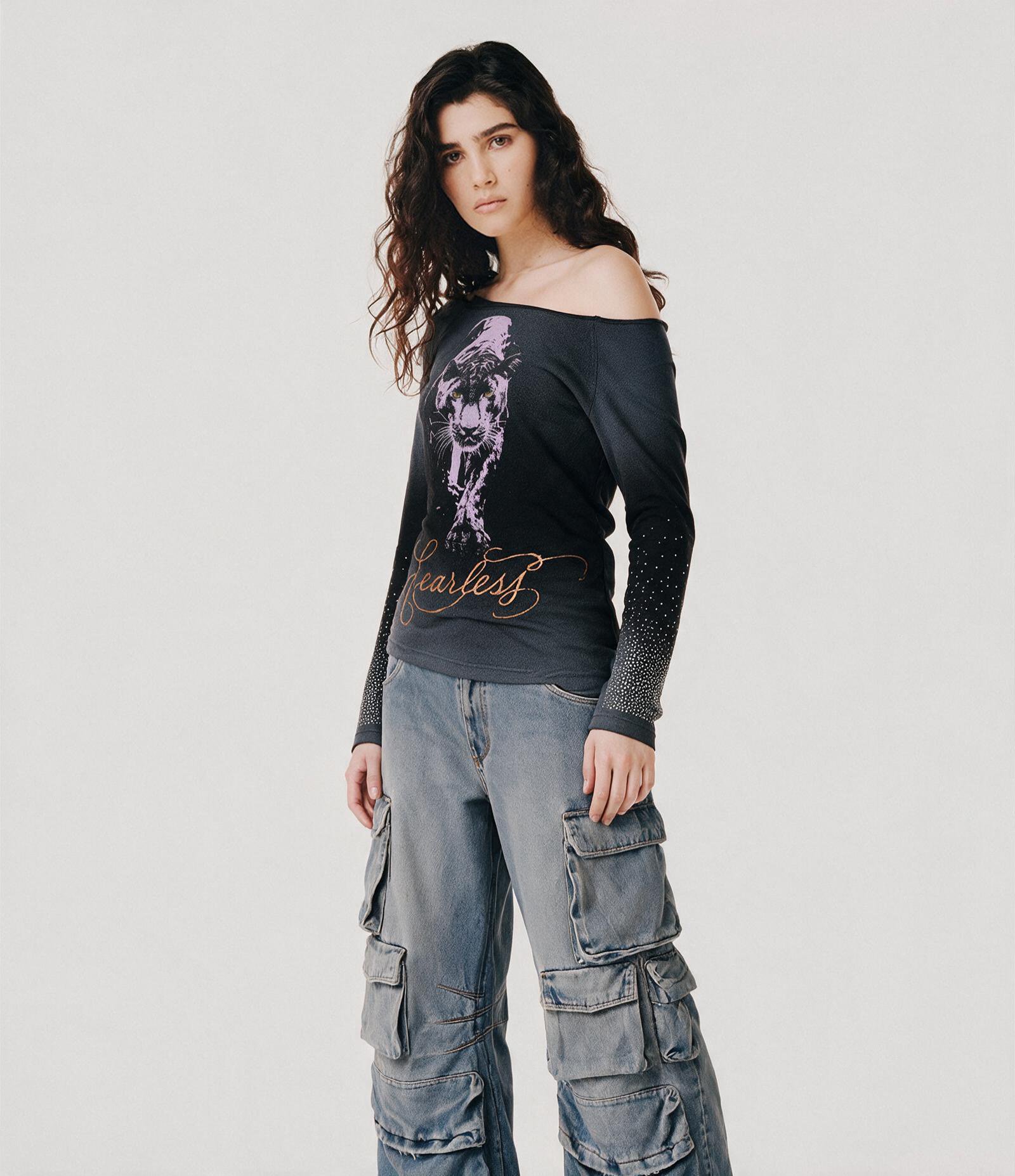 Blusa em Algodão com Decote Ombro a Ombro e Estampa Tigre Preto 3