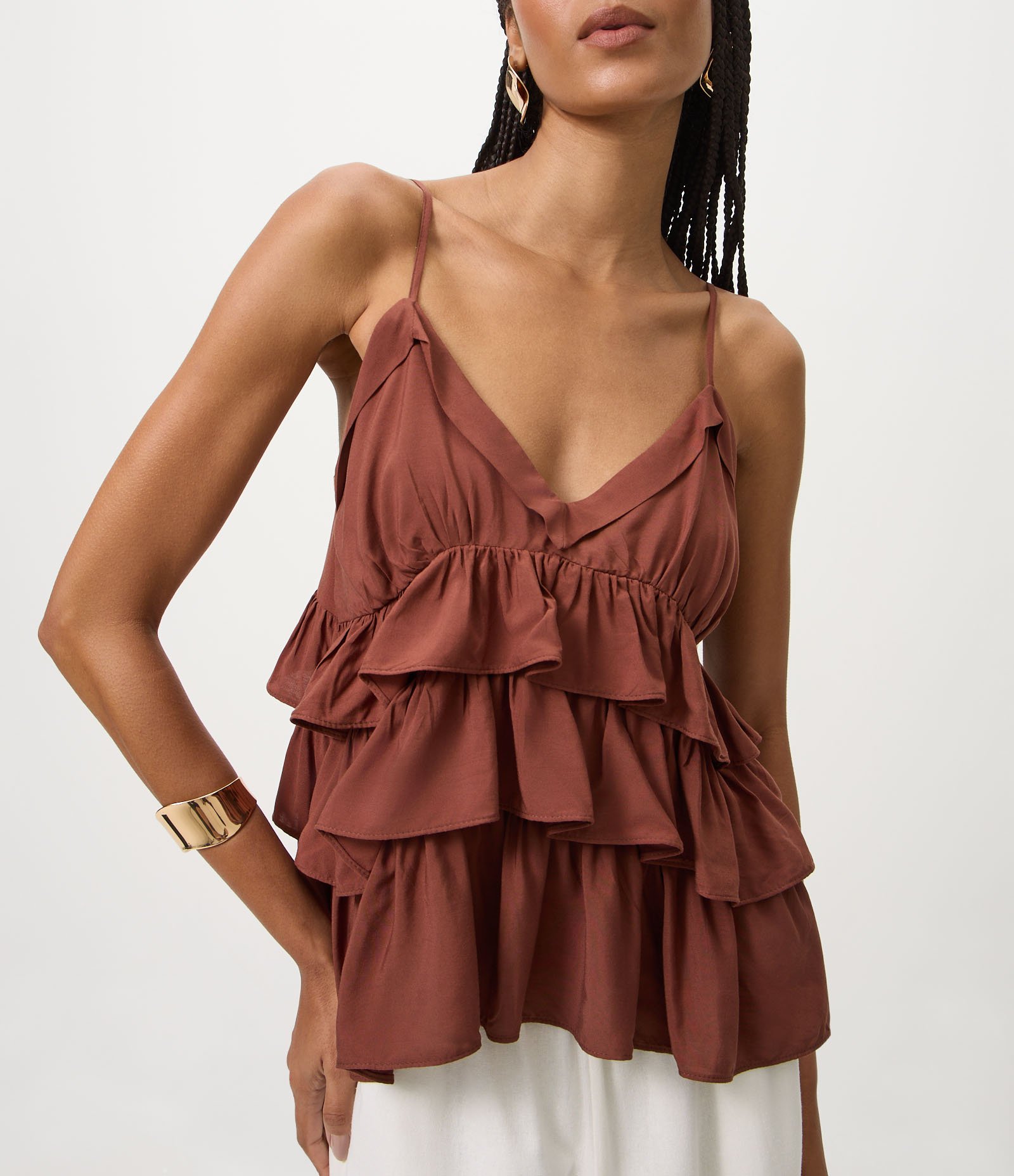 Blusa em Viscose com Decote V e Babados em Camadas Marrom 3