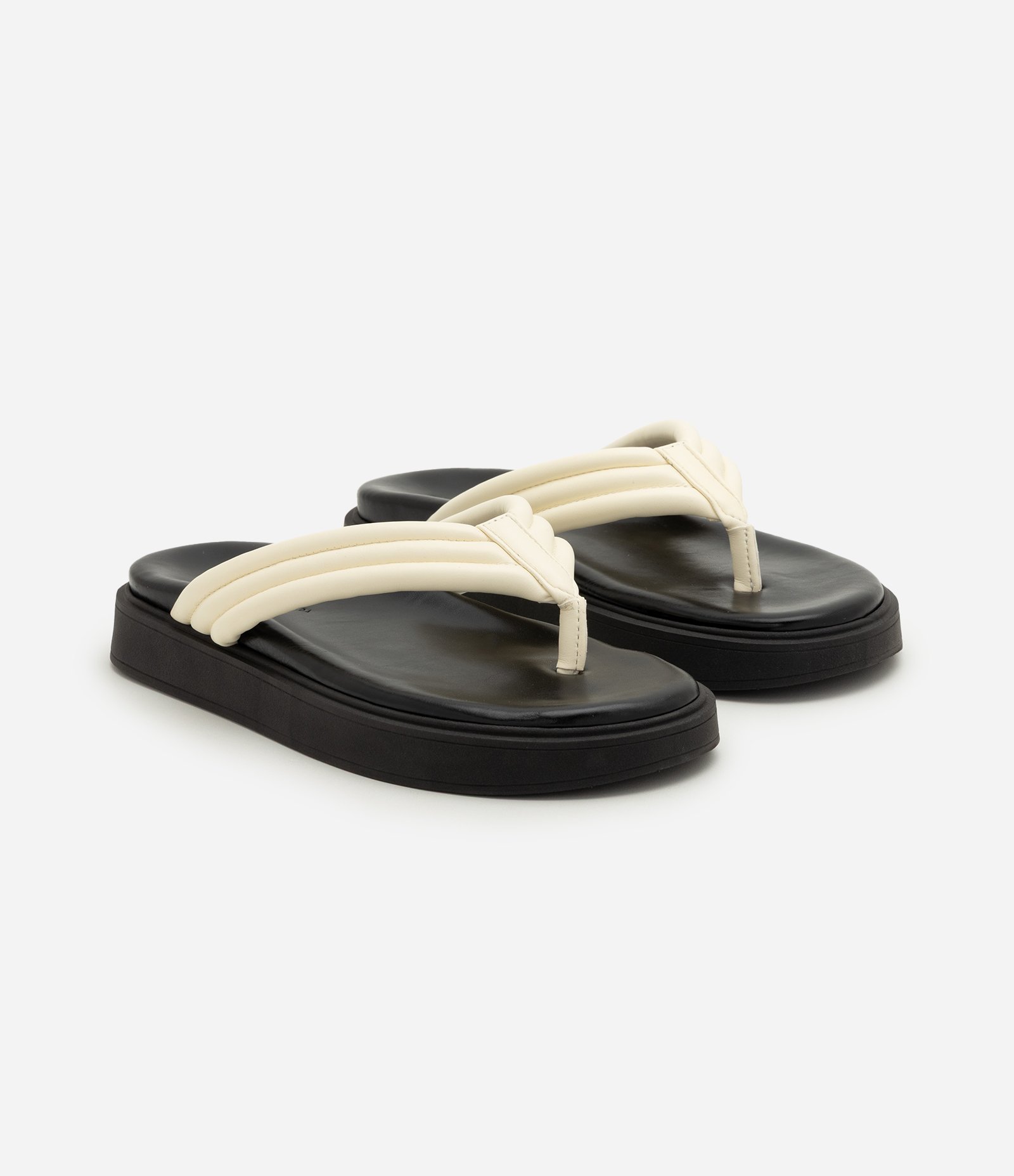 Rasteira Mule em PU com Tiras Acolchoadas Off White 4