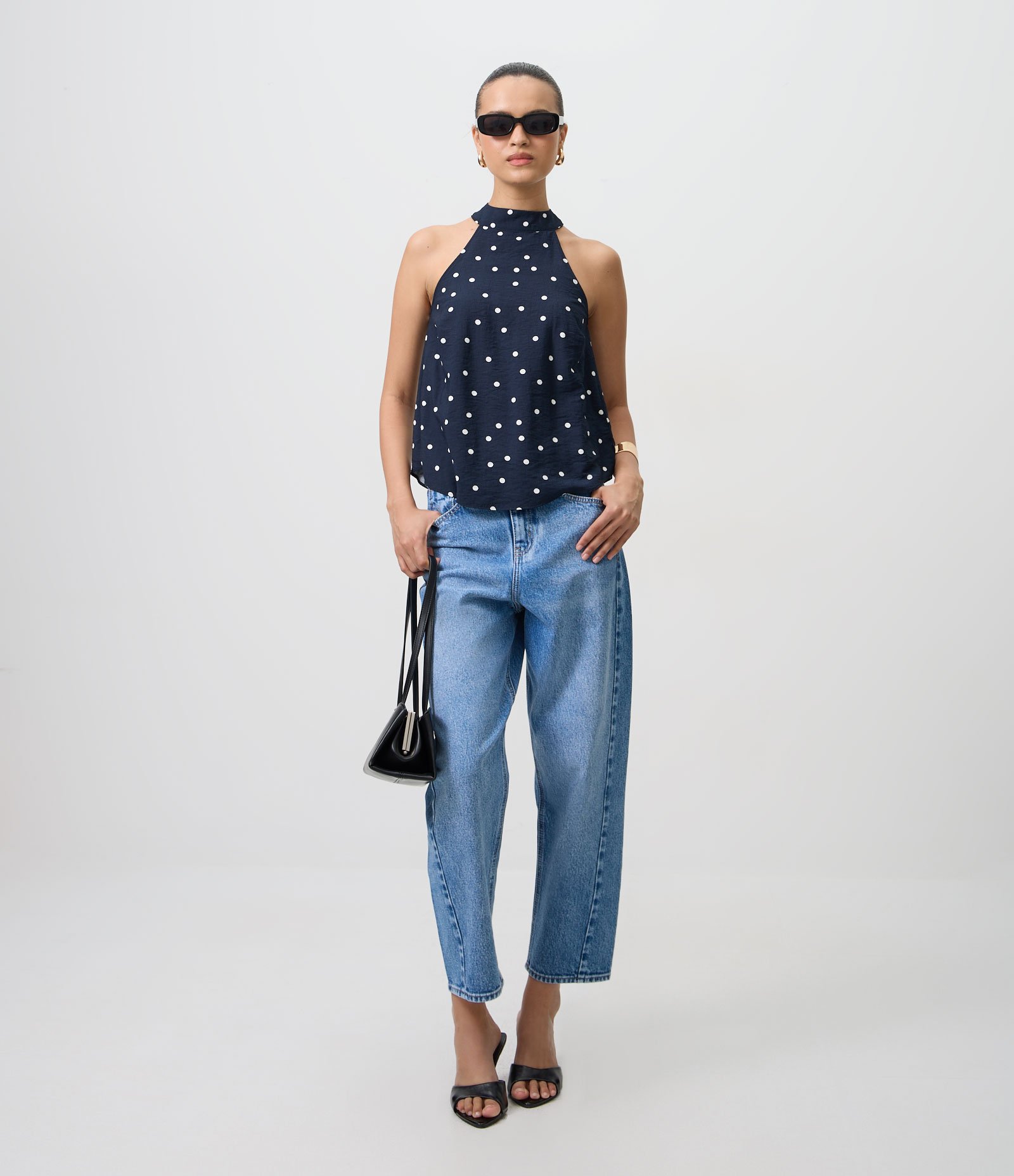 Blusa Halter em Viscose com Estampa Poá Azul 2