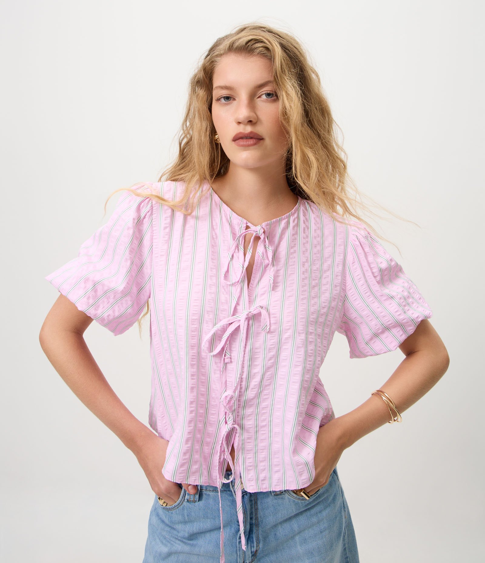 Blusa em Tricoline Listrada com Amarrações Frontais Rosa 1