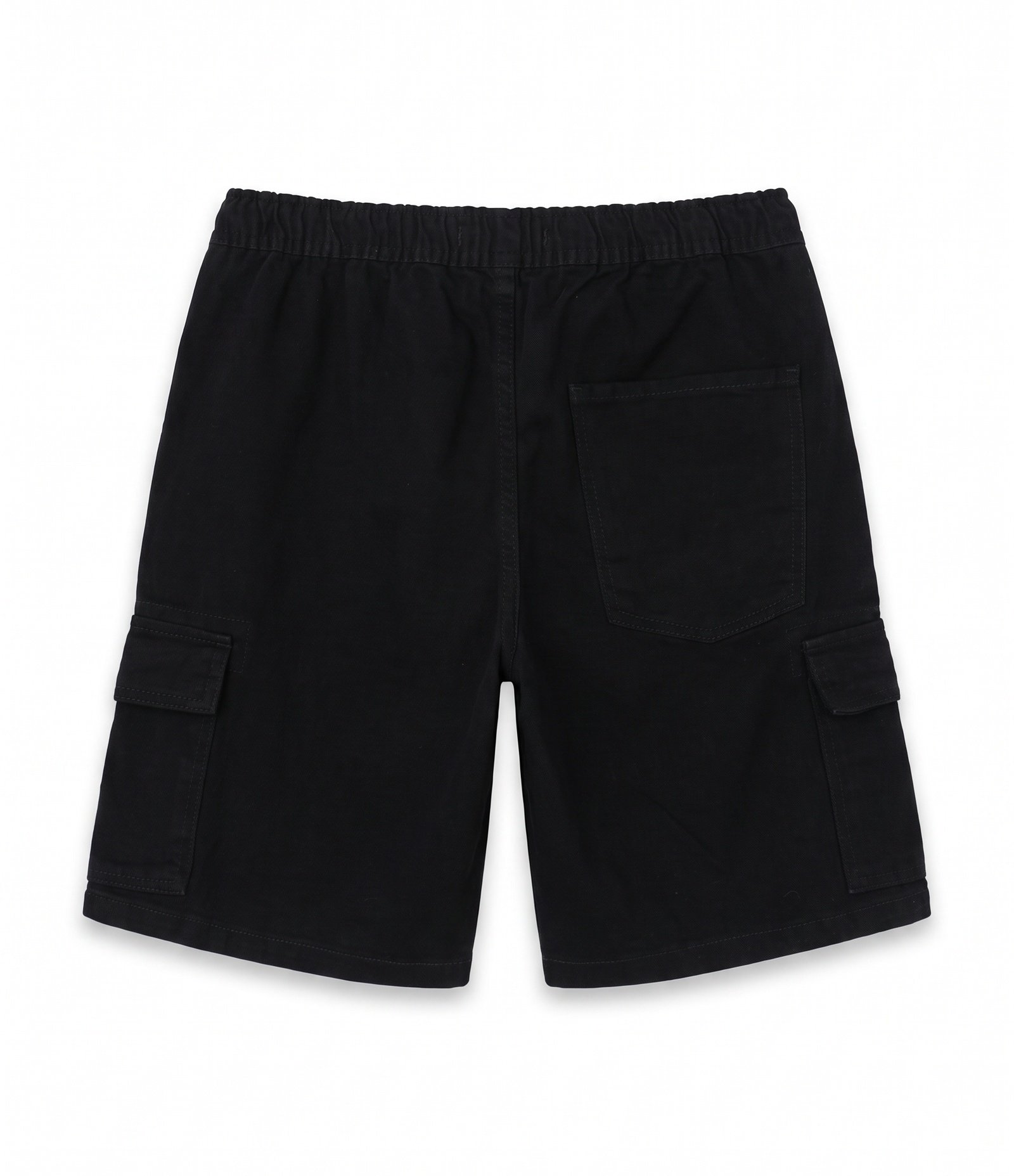 Bermuda Regular em Sarja com Bolsos Cargo Laterais Preto 2