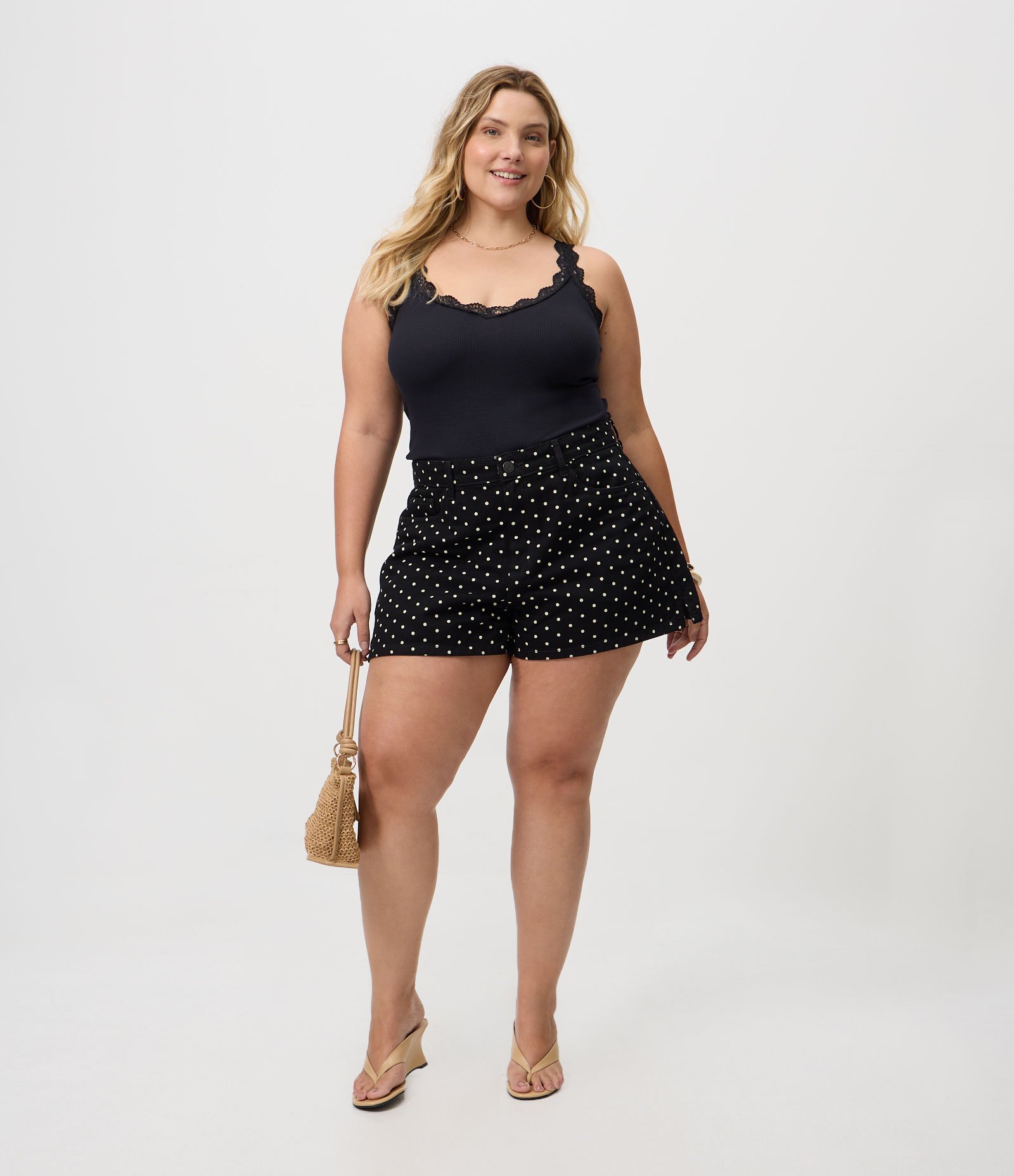 Blusa em Ribana com Acabamento em Renda Curve & Plus Size Preto 2