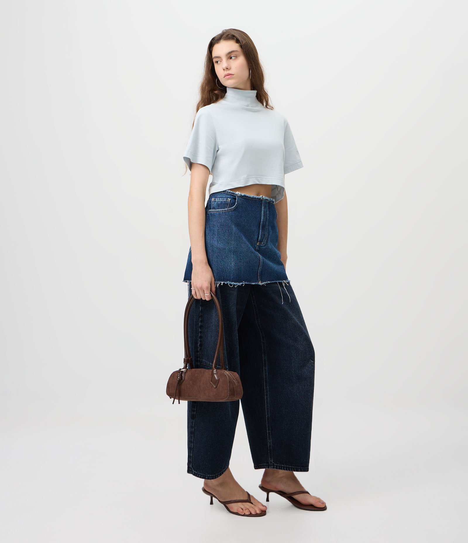 Blusa Cropped com Manga Ampla e Gola Alta Azul 2