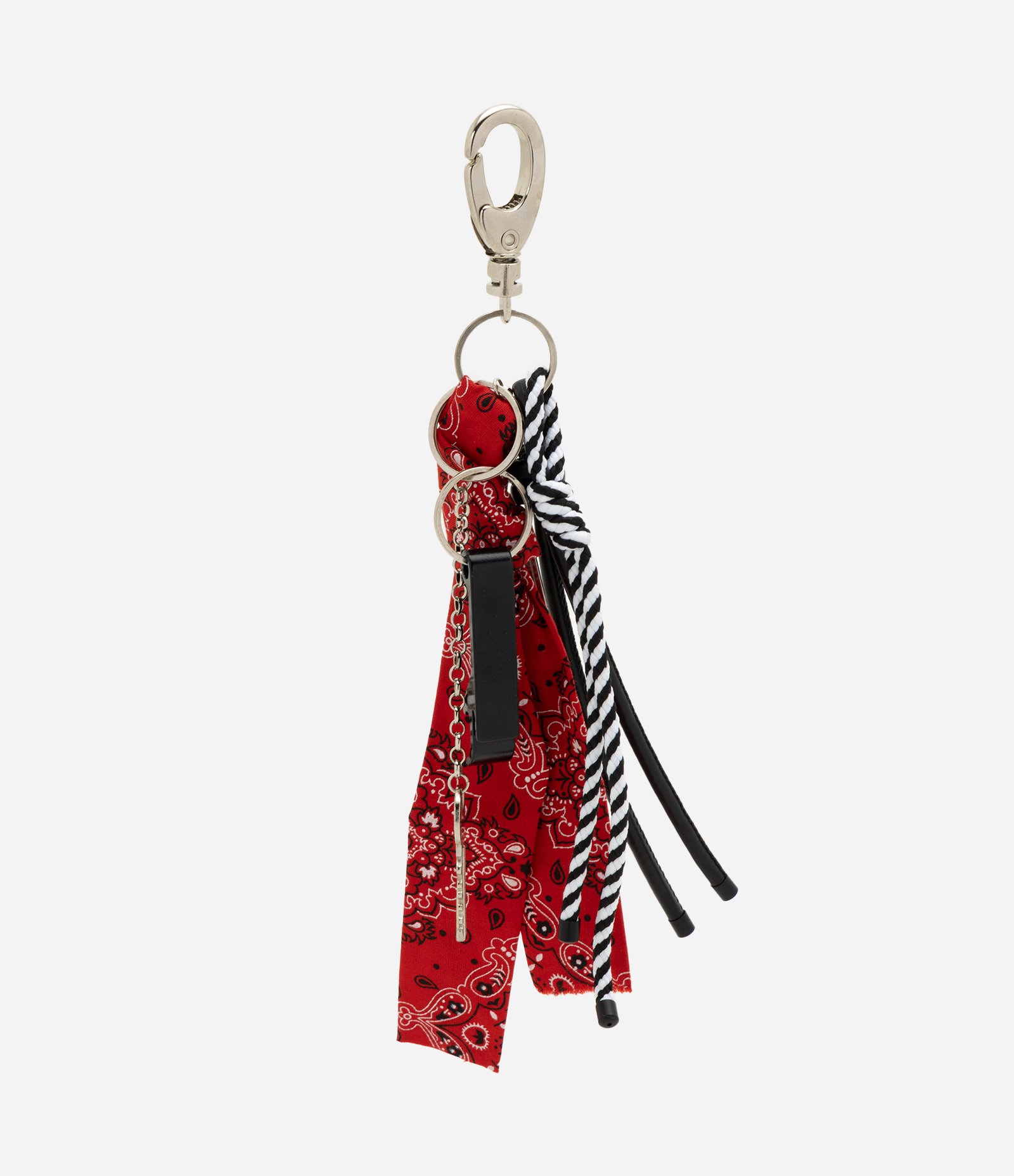 Chaveiro em Metal com Bandana e Cordões Vermelho 1