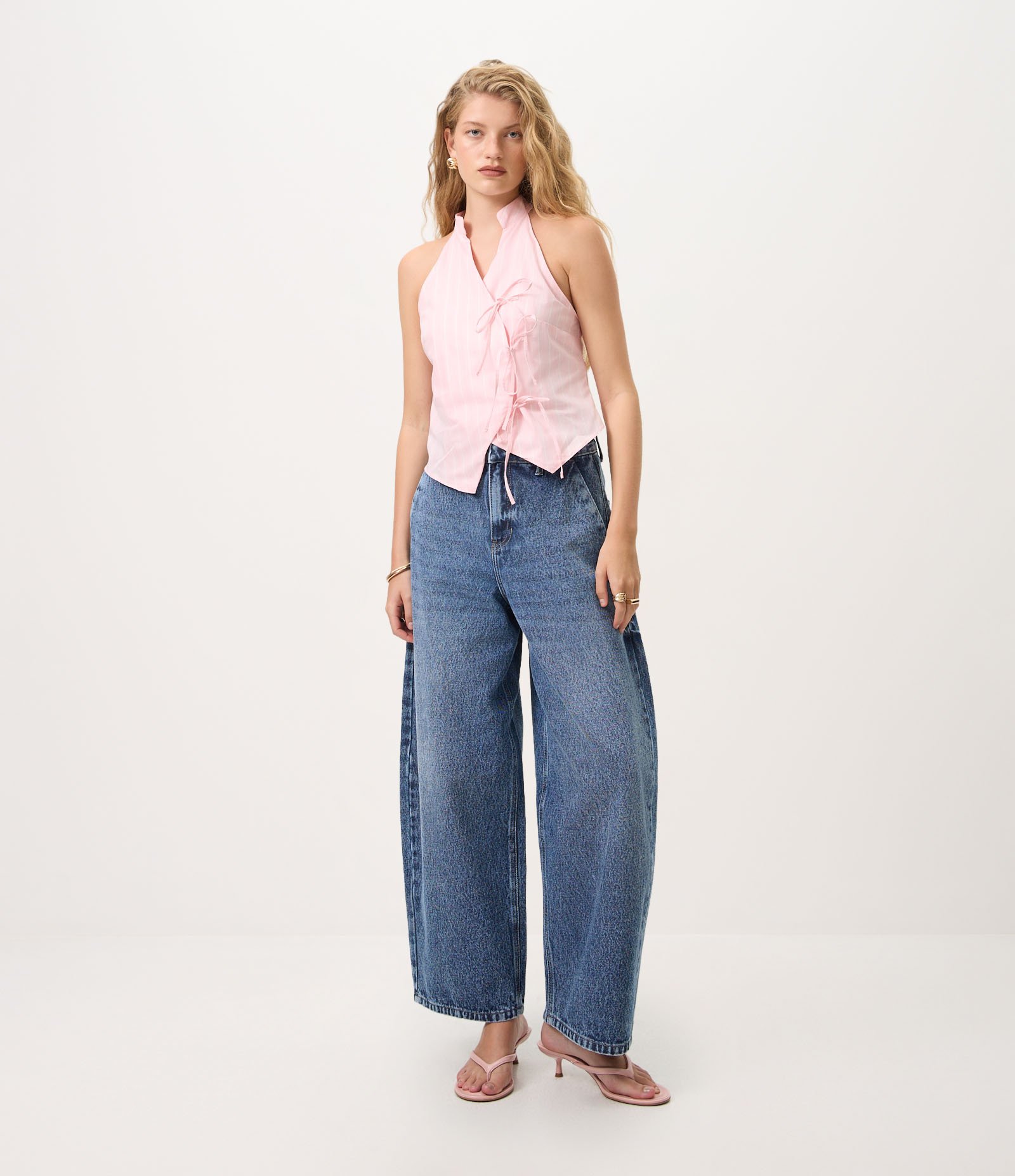 Blusa Halter Neck Listrada com Amarrações Frontais Rosa 2