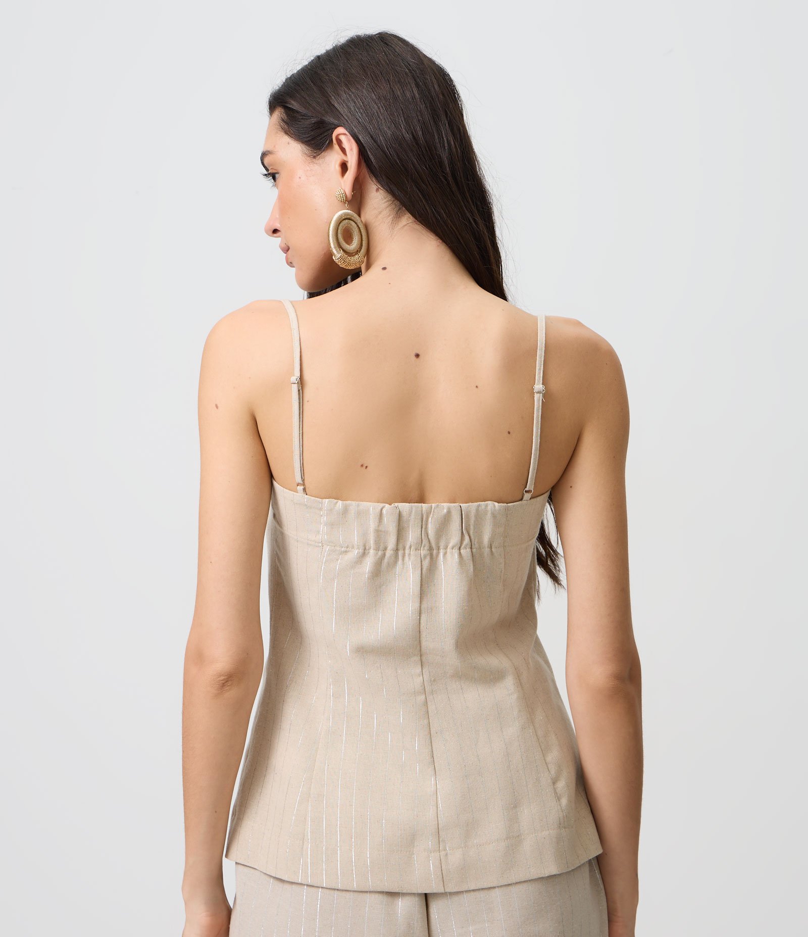 Blusa com Brilho e Abotoamento Frontal Bege 4